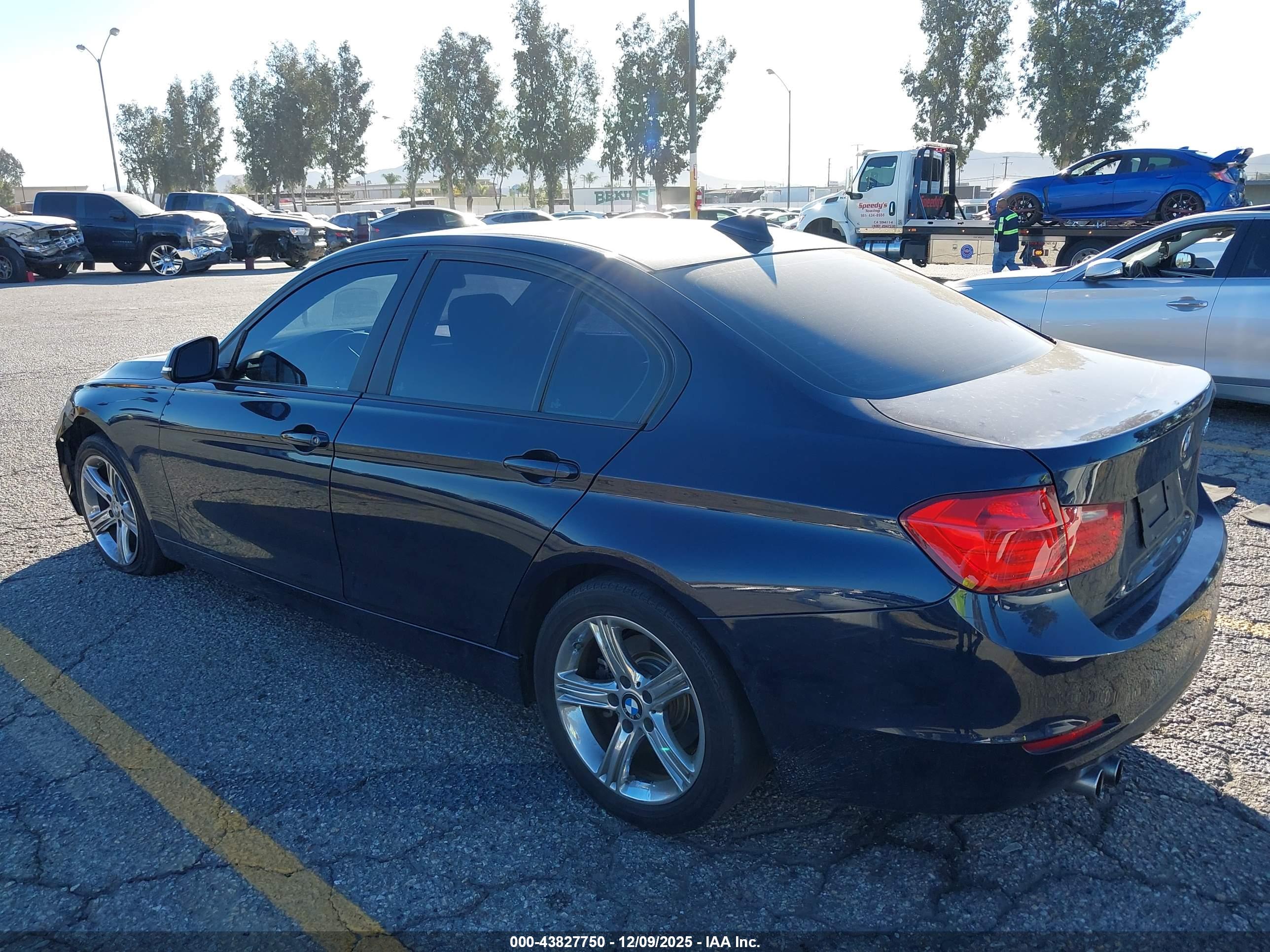 BMW 328I image 3