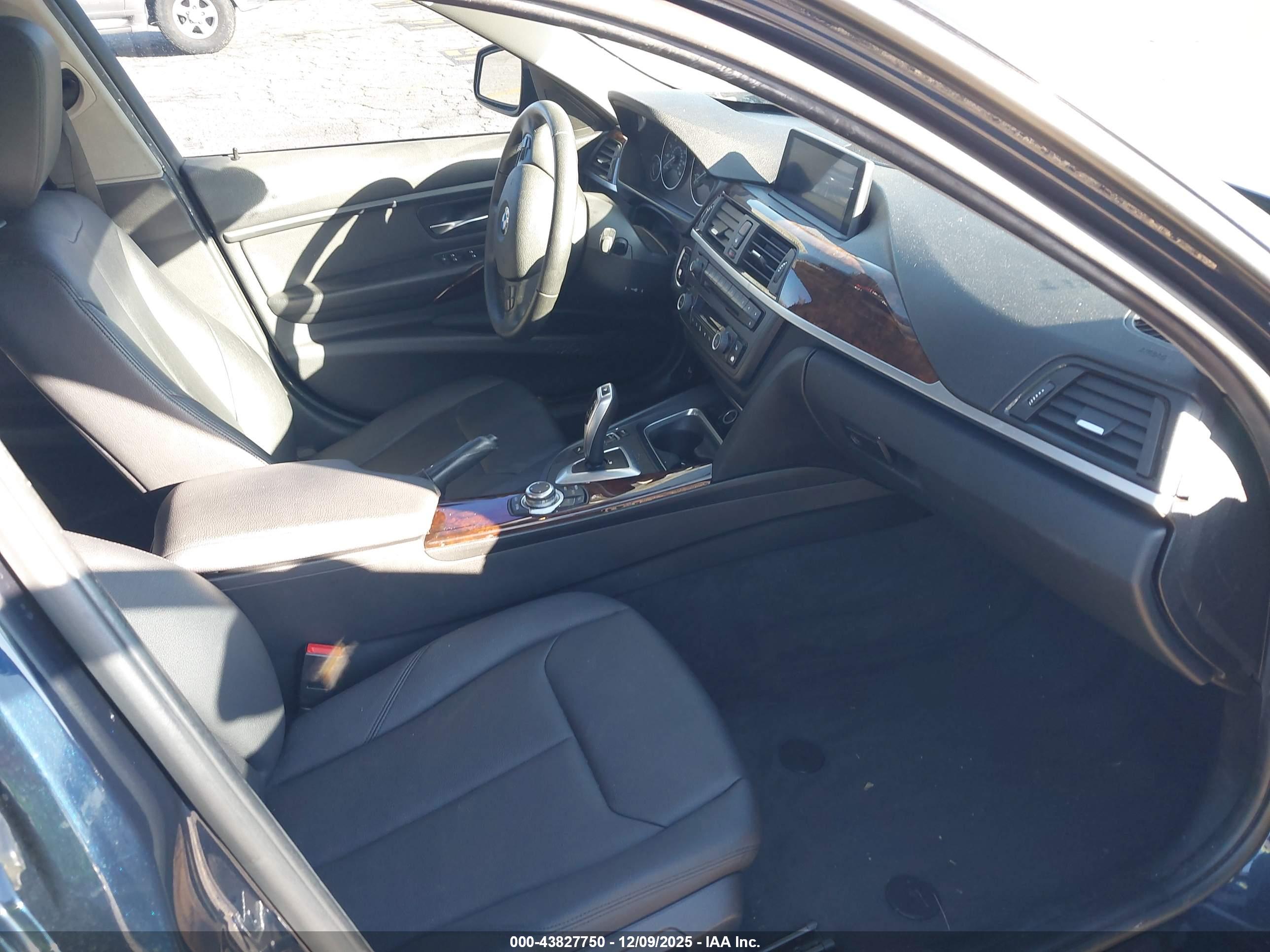 BMW 328I image 5
