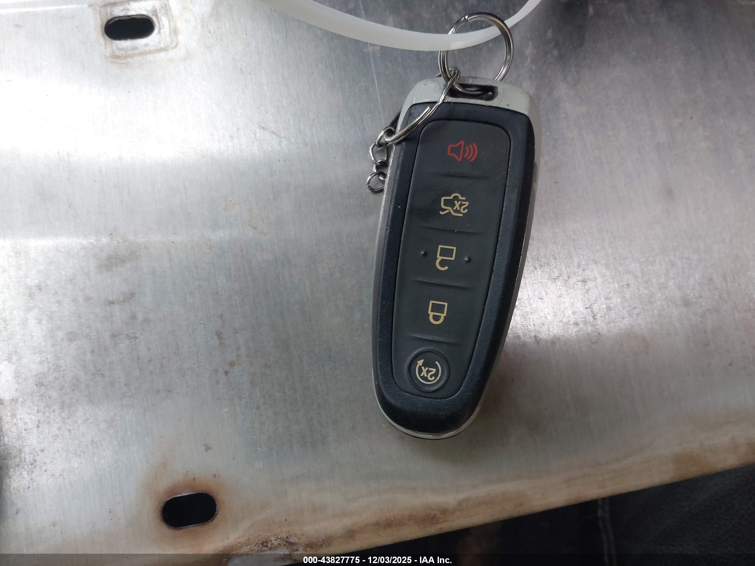 FORD ESCAPE image 11