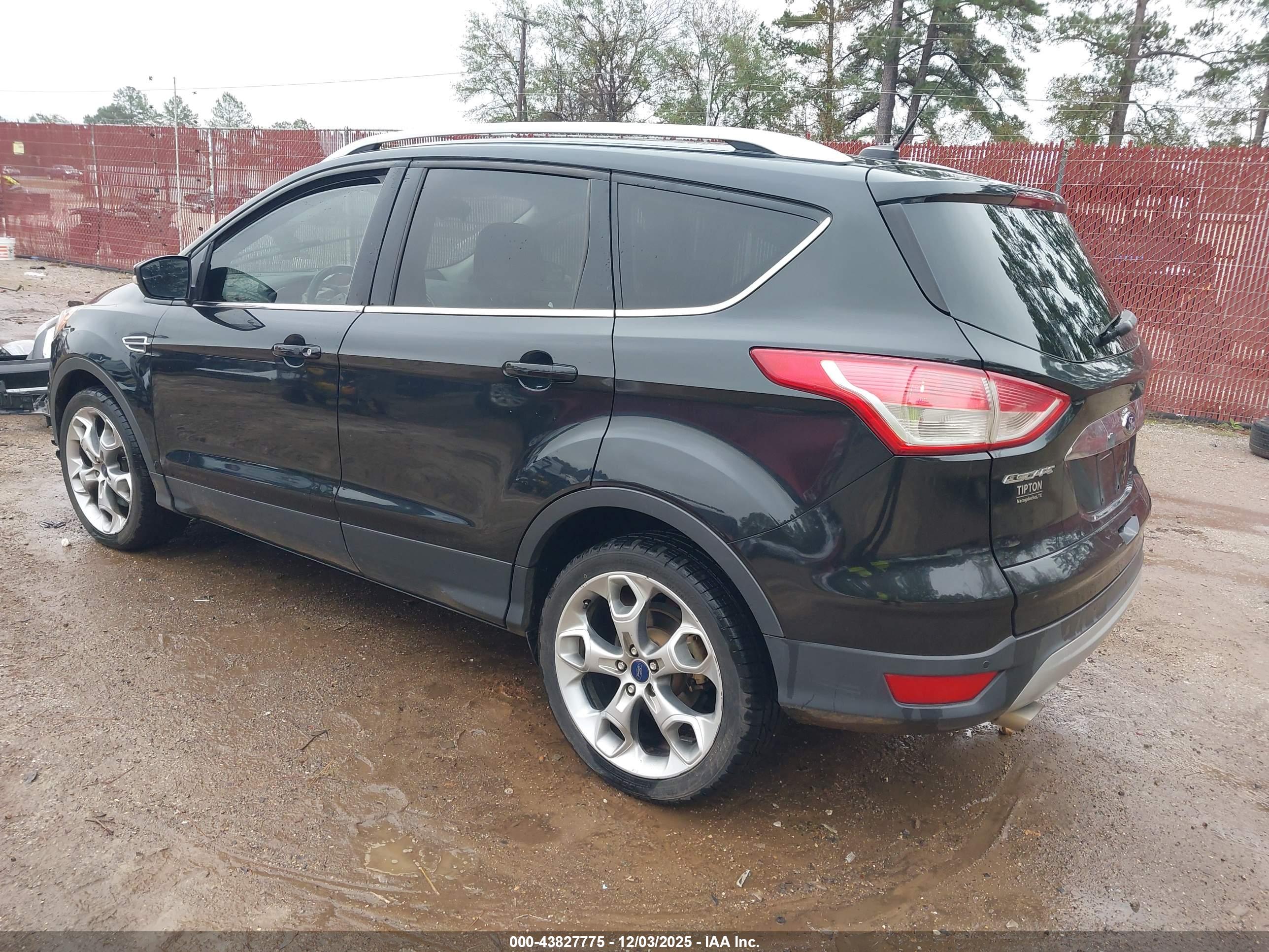FORD ESCAPE image 3