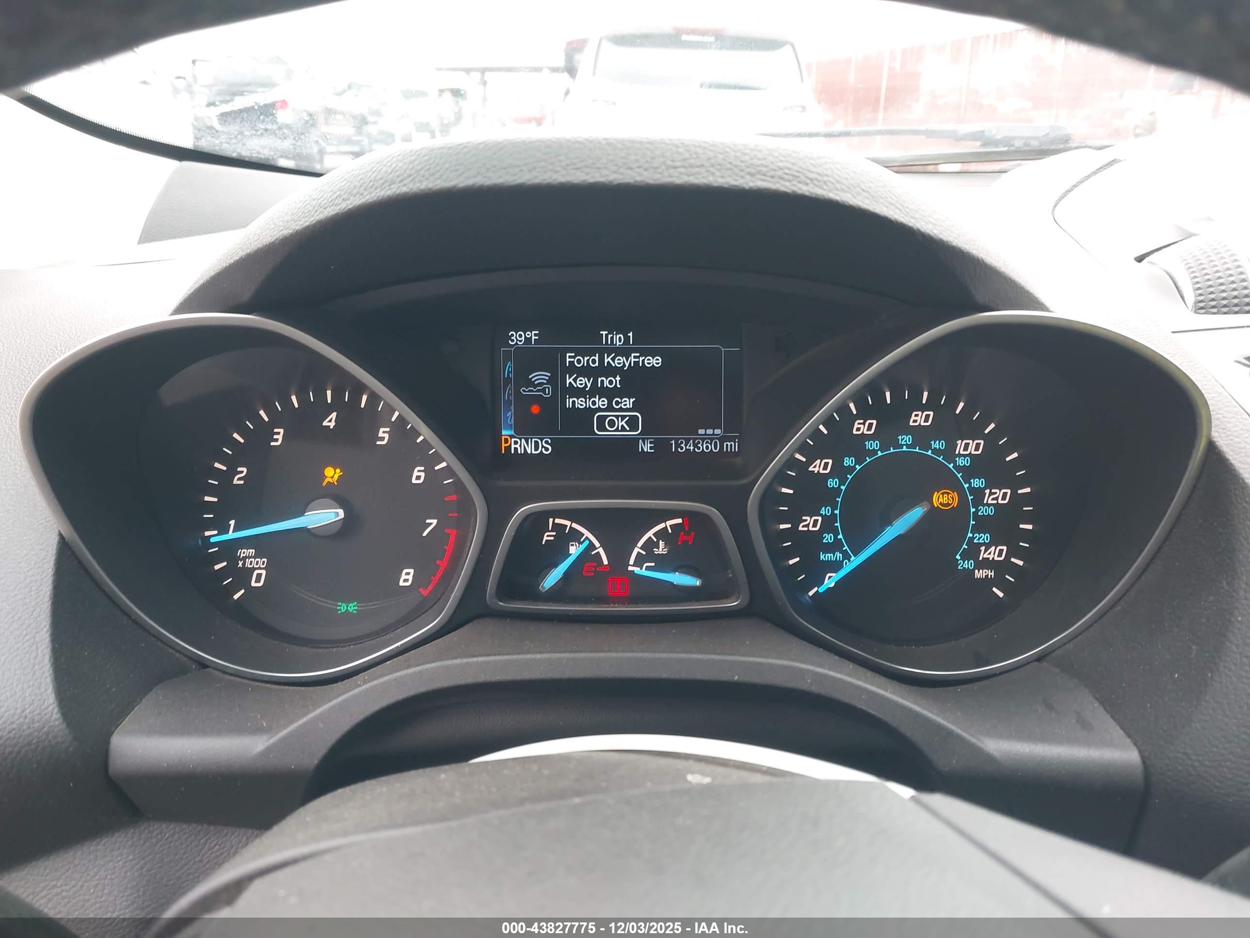 FORD ESCAPE image 7