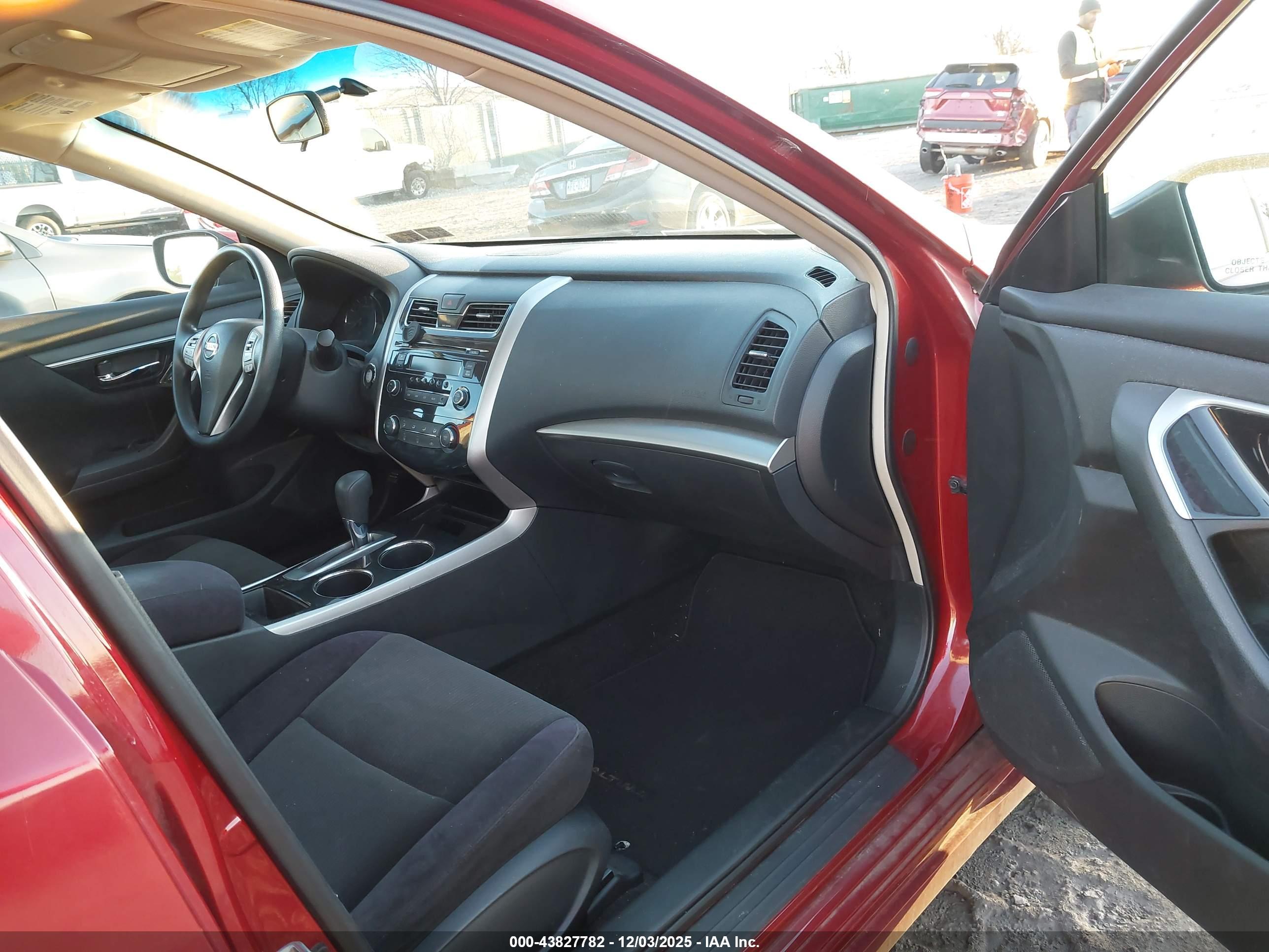 NISSAN ALTIMA image 5