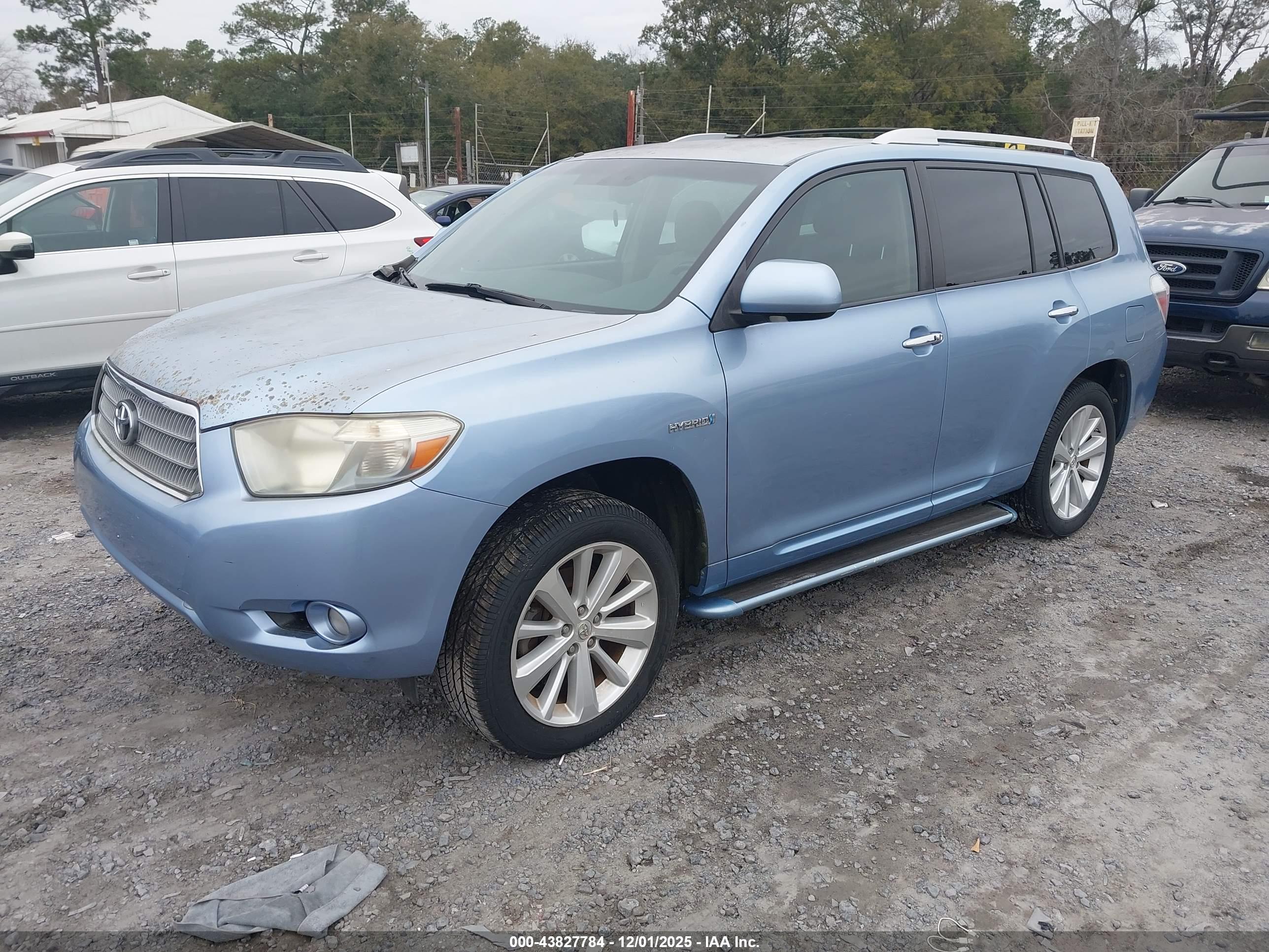 TOYOTA HIGHLANDER image 2