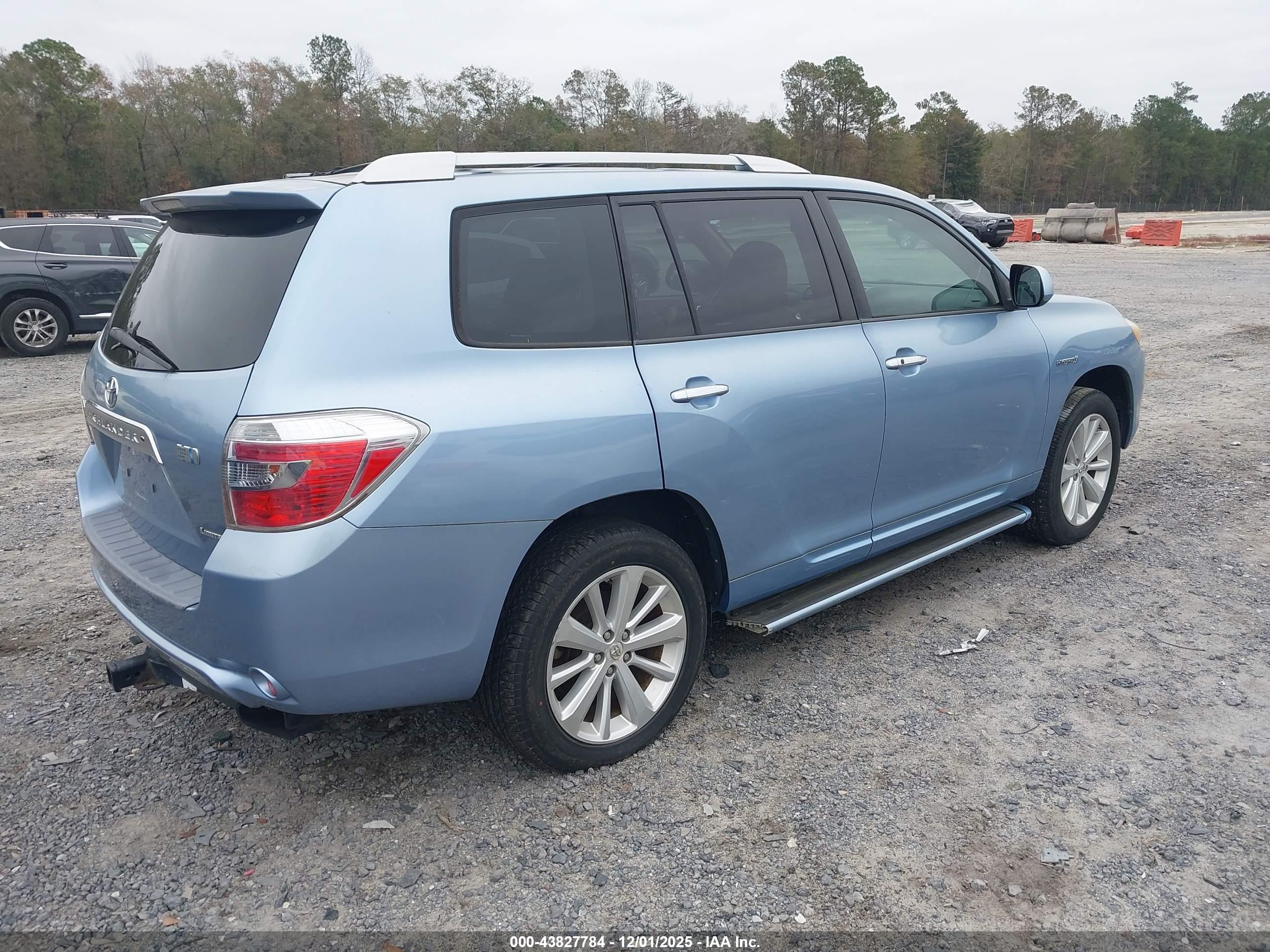 TOYOTA HIGHLANDER image 4