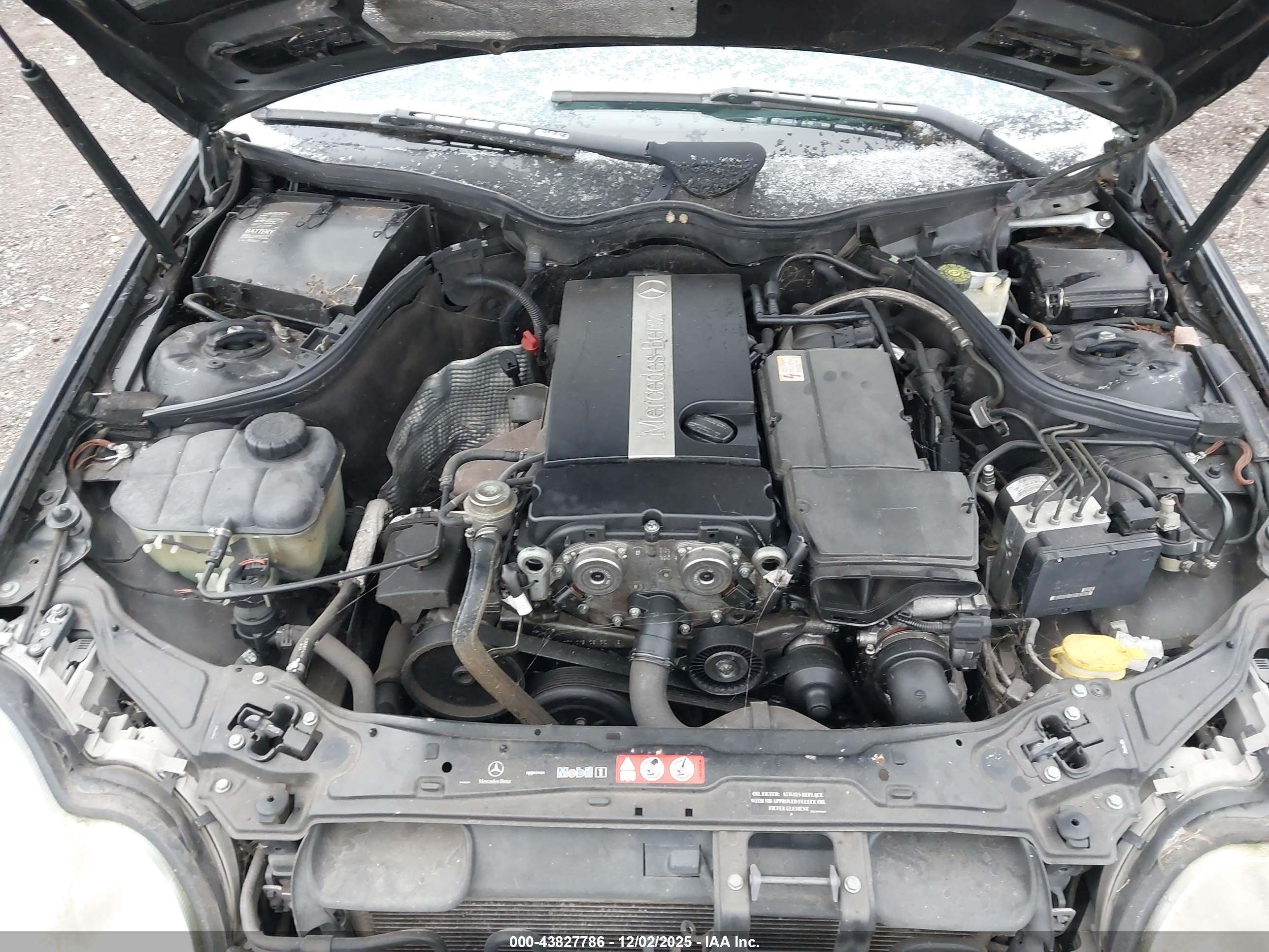 MERCEDES-BENZ C image 10