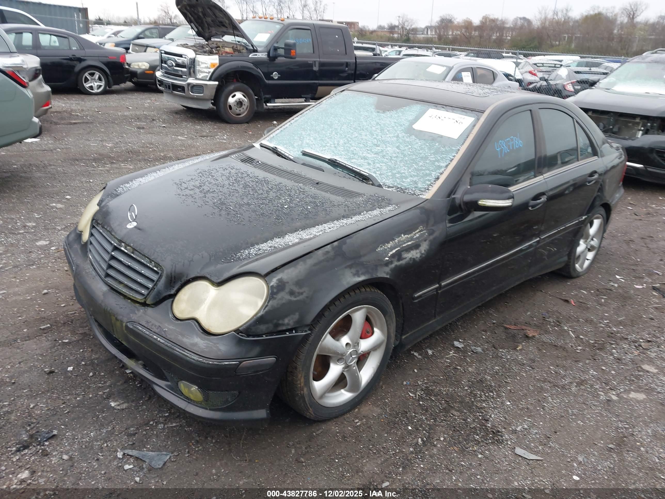 MERCEDES-BENZ C image 2