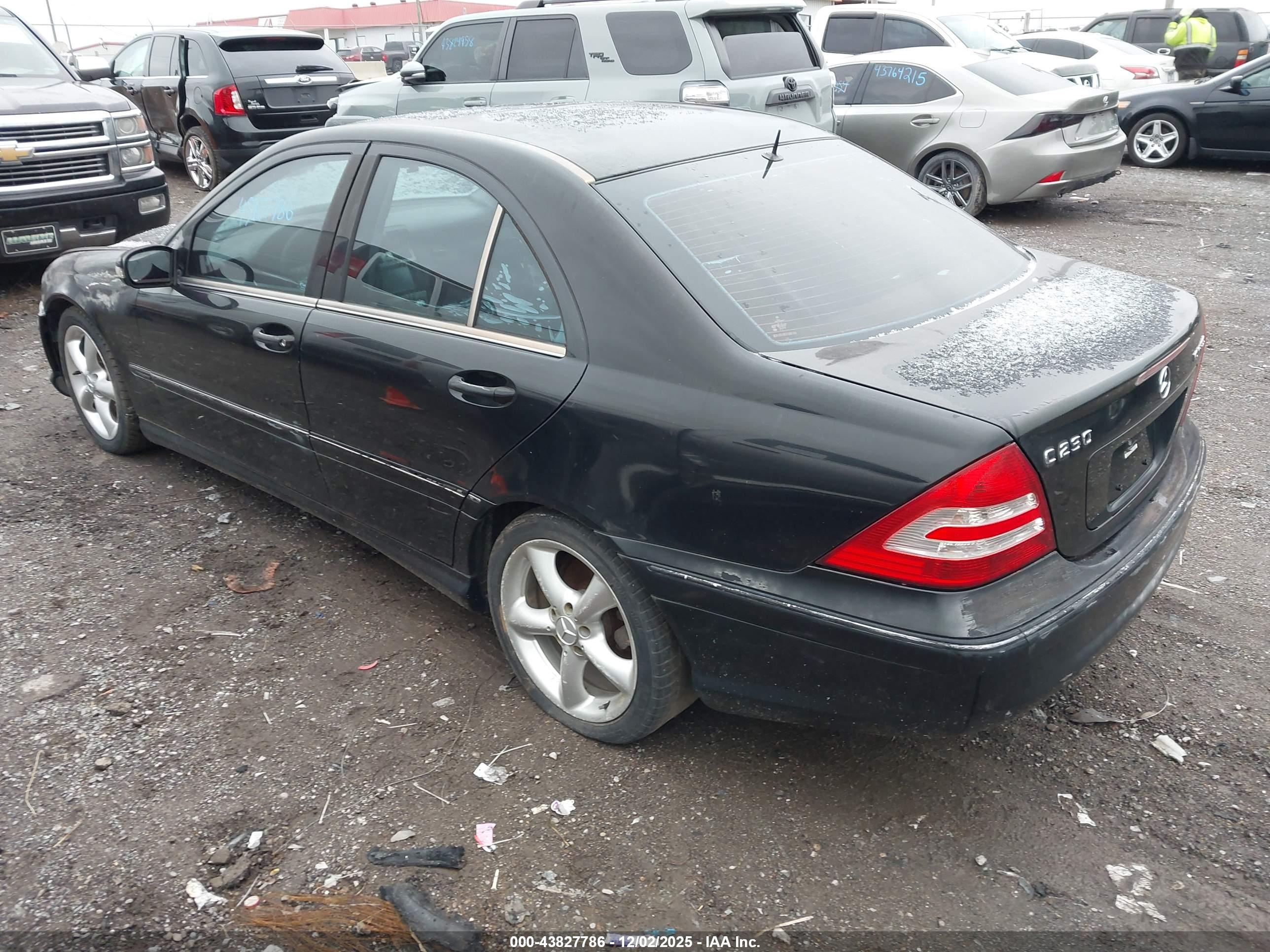 MERCEDES-BENZ C image 3