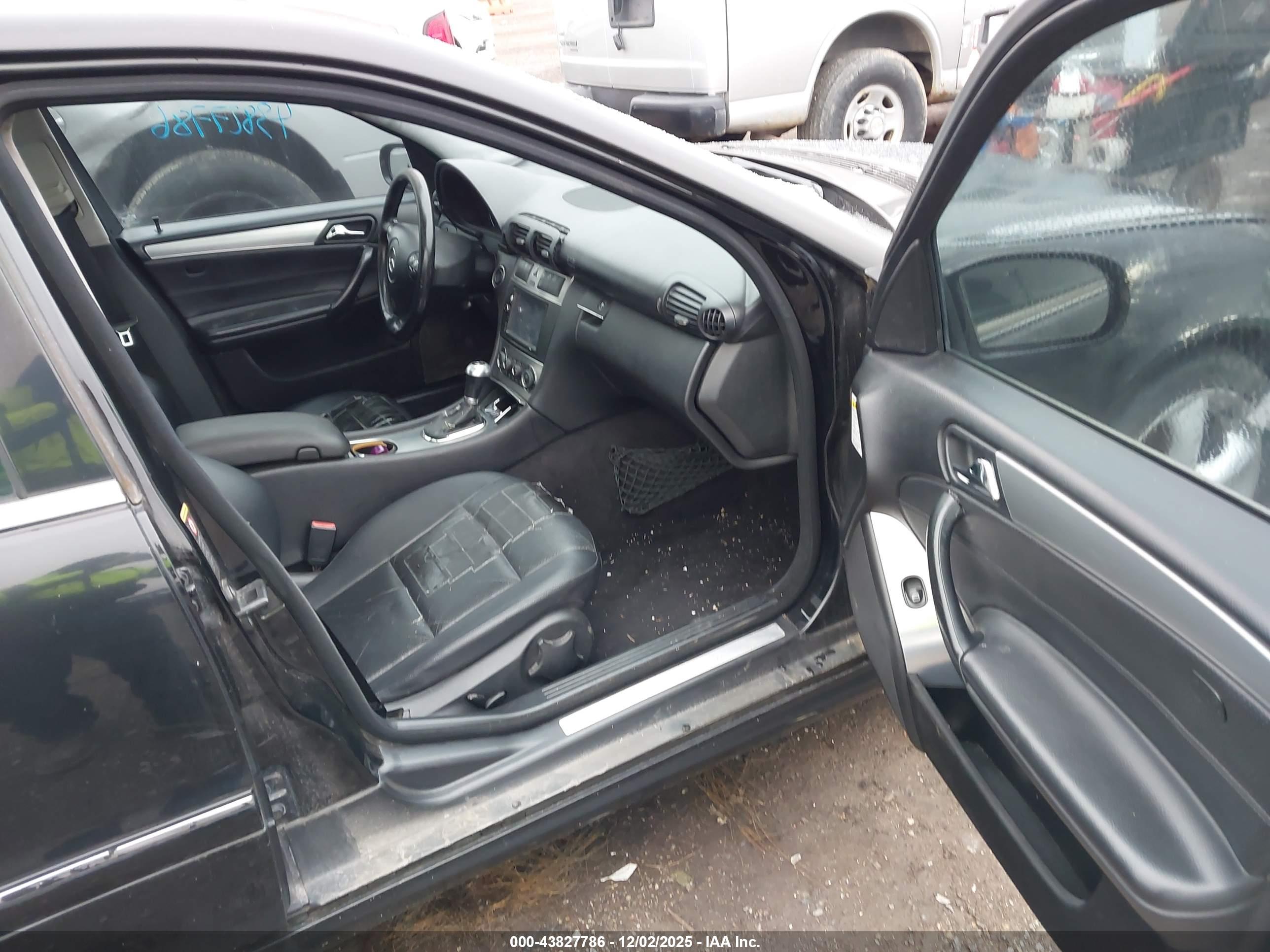 MERCEDES-BENZ C image 5