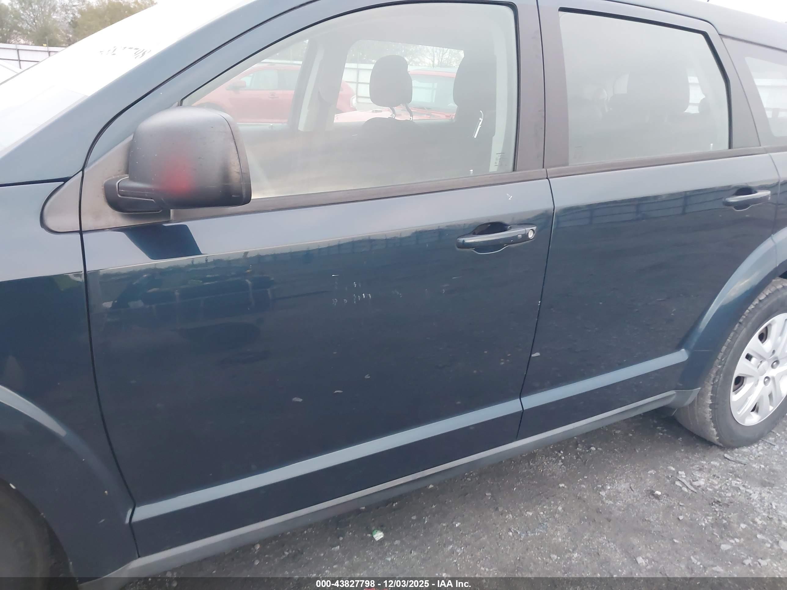 DODGE JOURNEY image 6