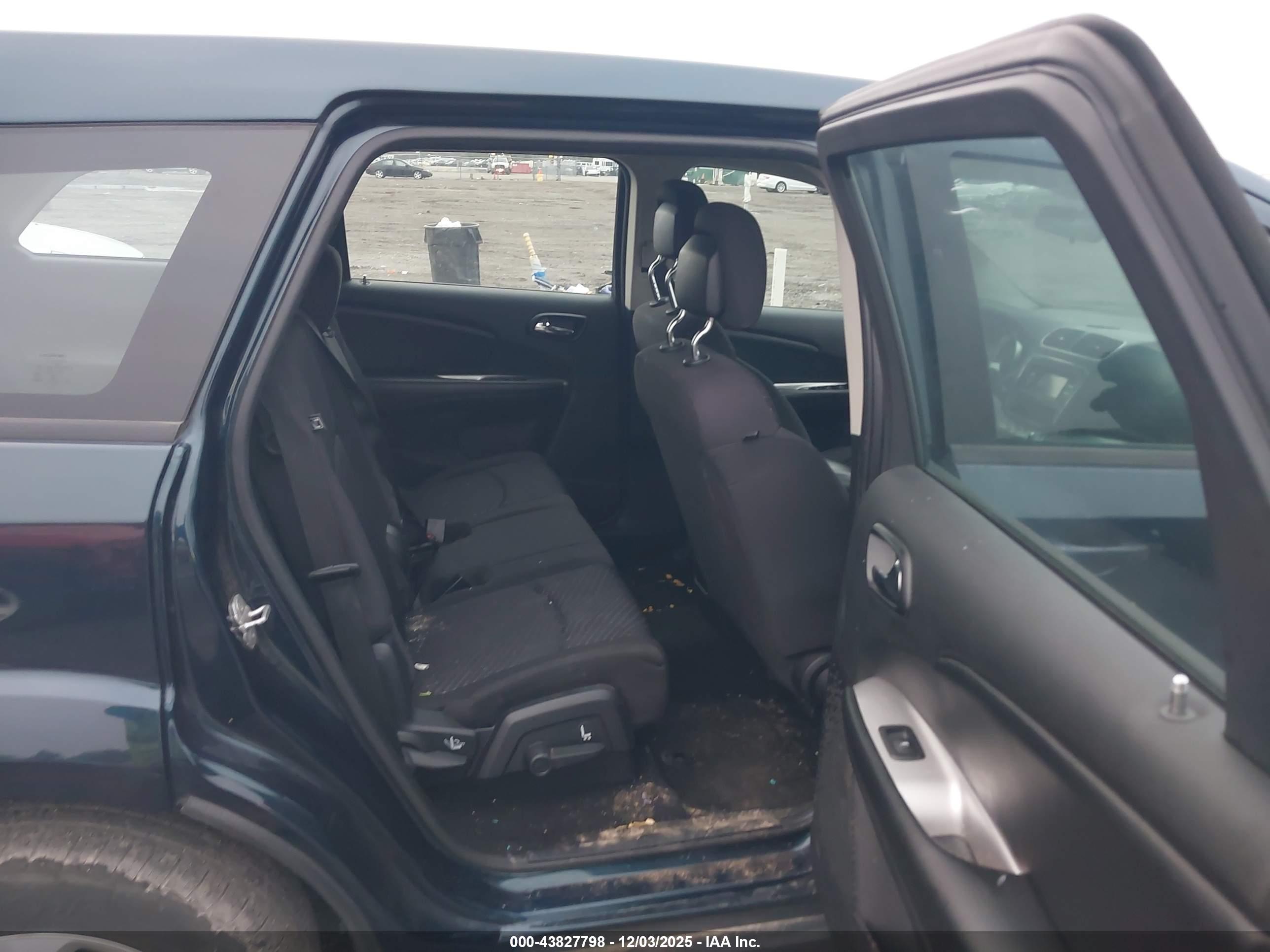 DODGE JOURNEY image 8