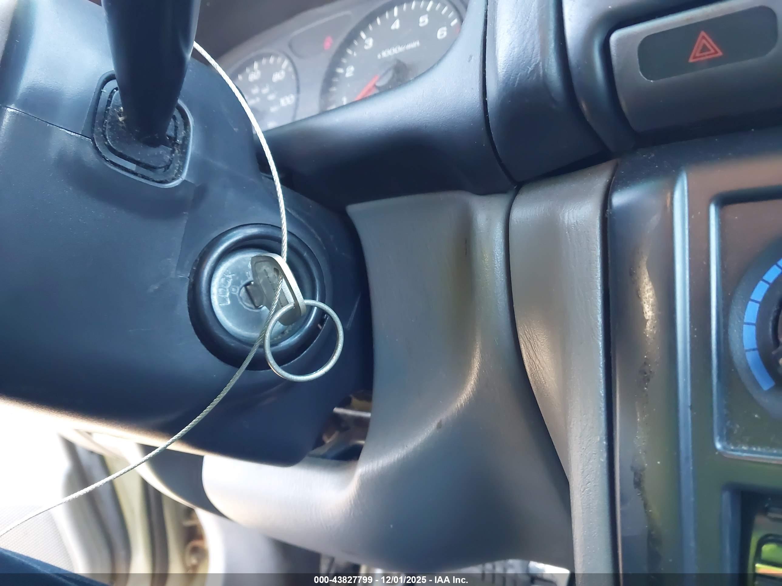 SUBARU FORESTER image 11