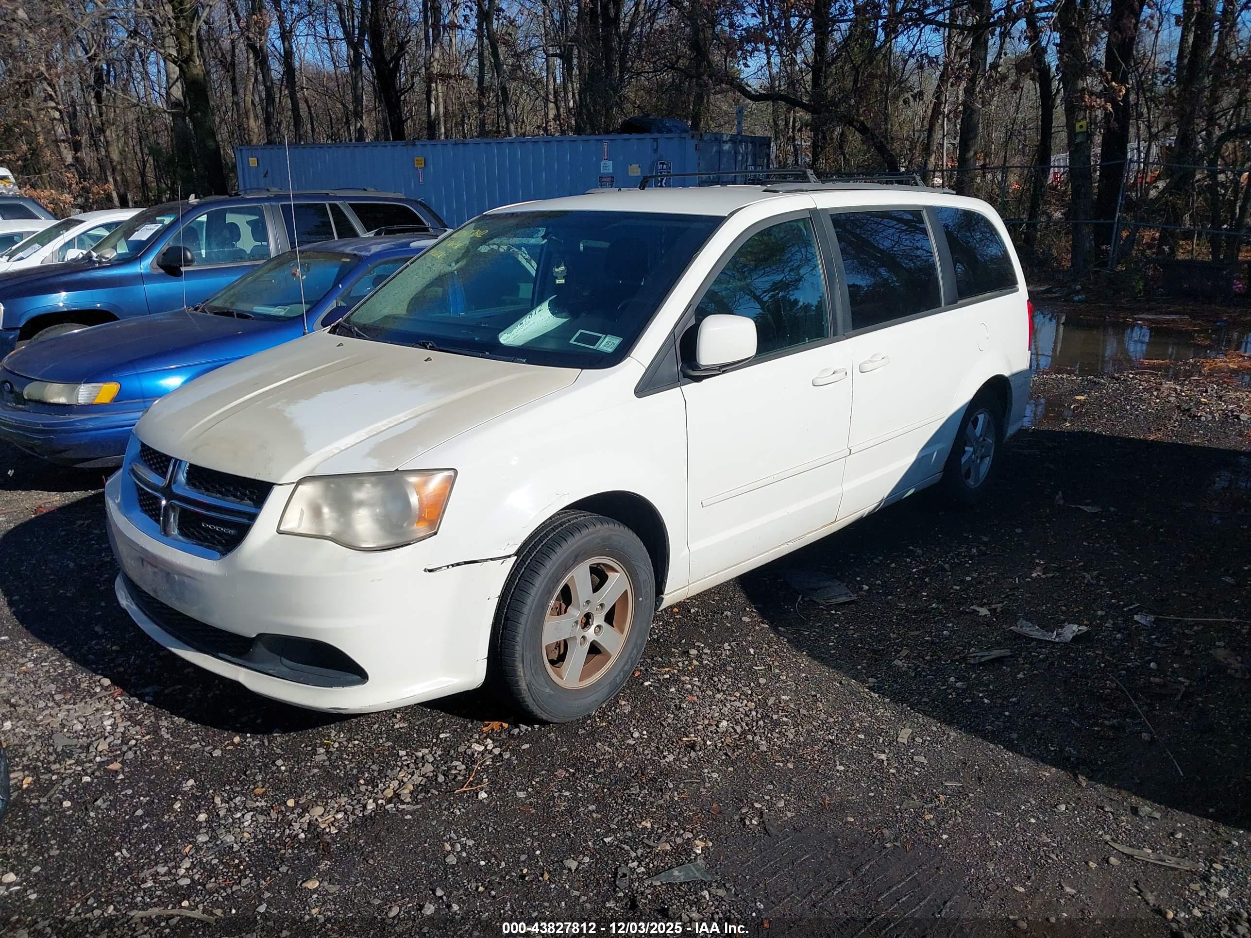 DODGE GRAND image 2
