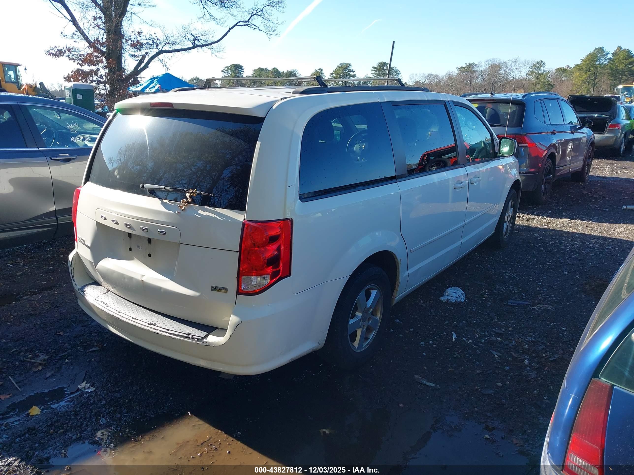 DODGE GRAND image 4