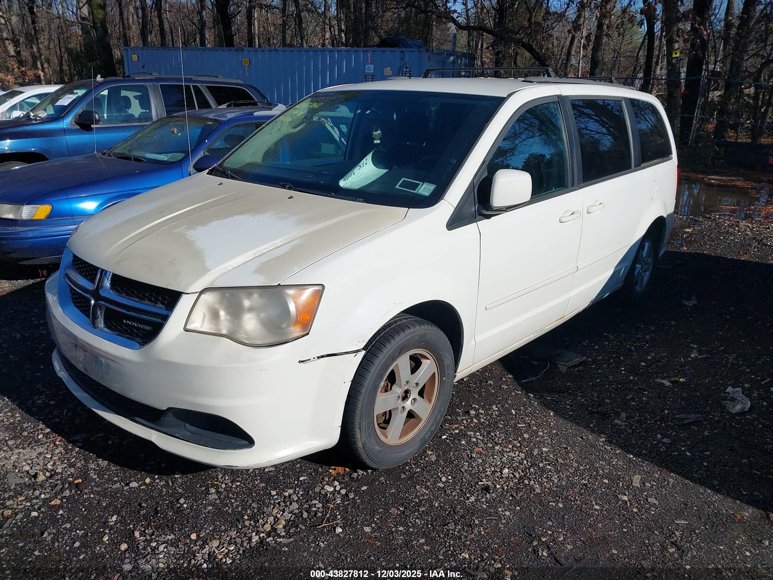 DODGE GRAND image 6