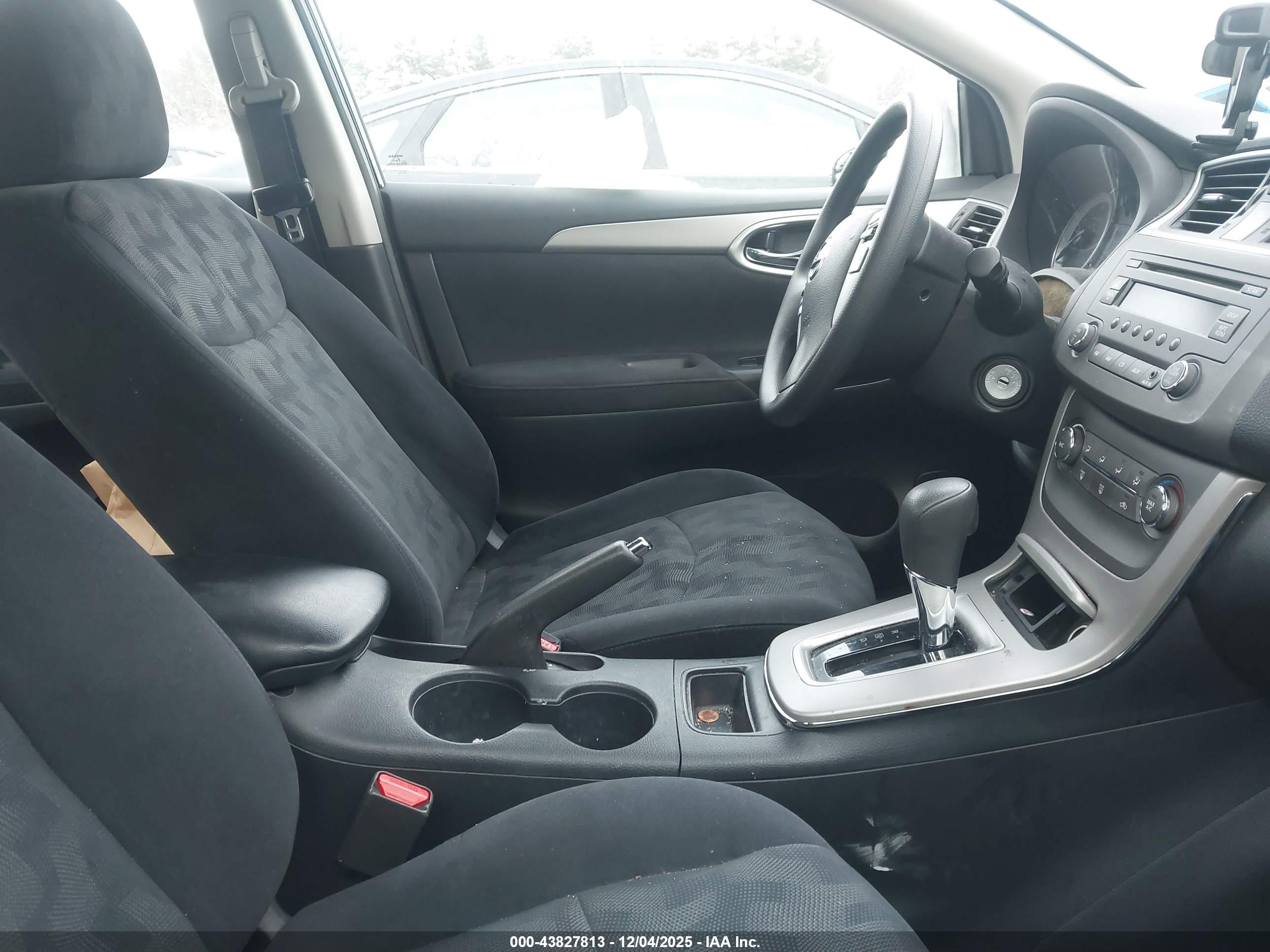 NISSAN SENTRA image 5