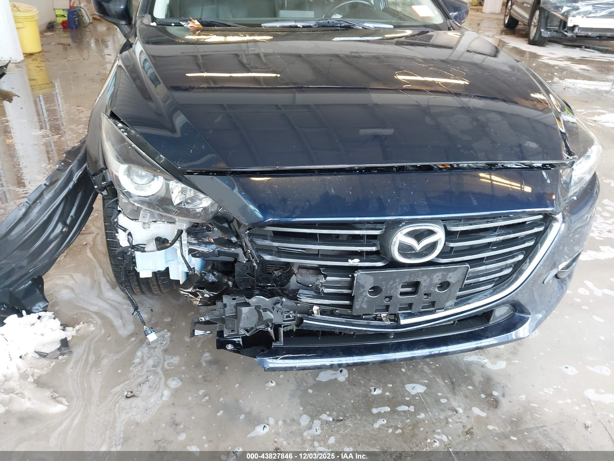 MAZDA MAZDA3 image 6