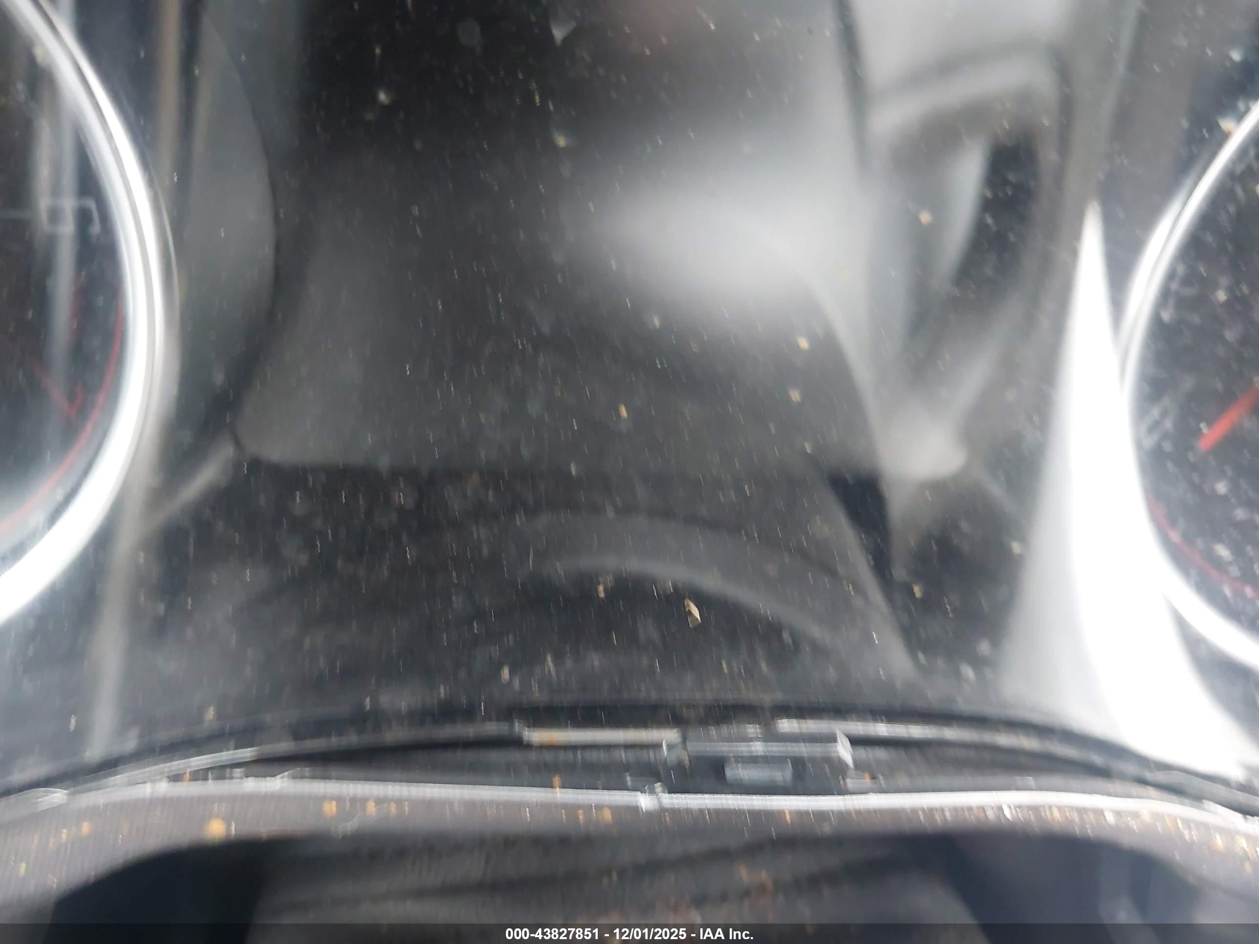 DODGE CHALLENGER image 7