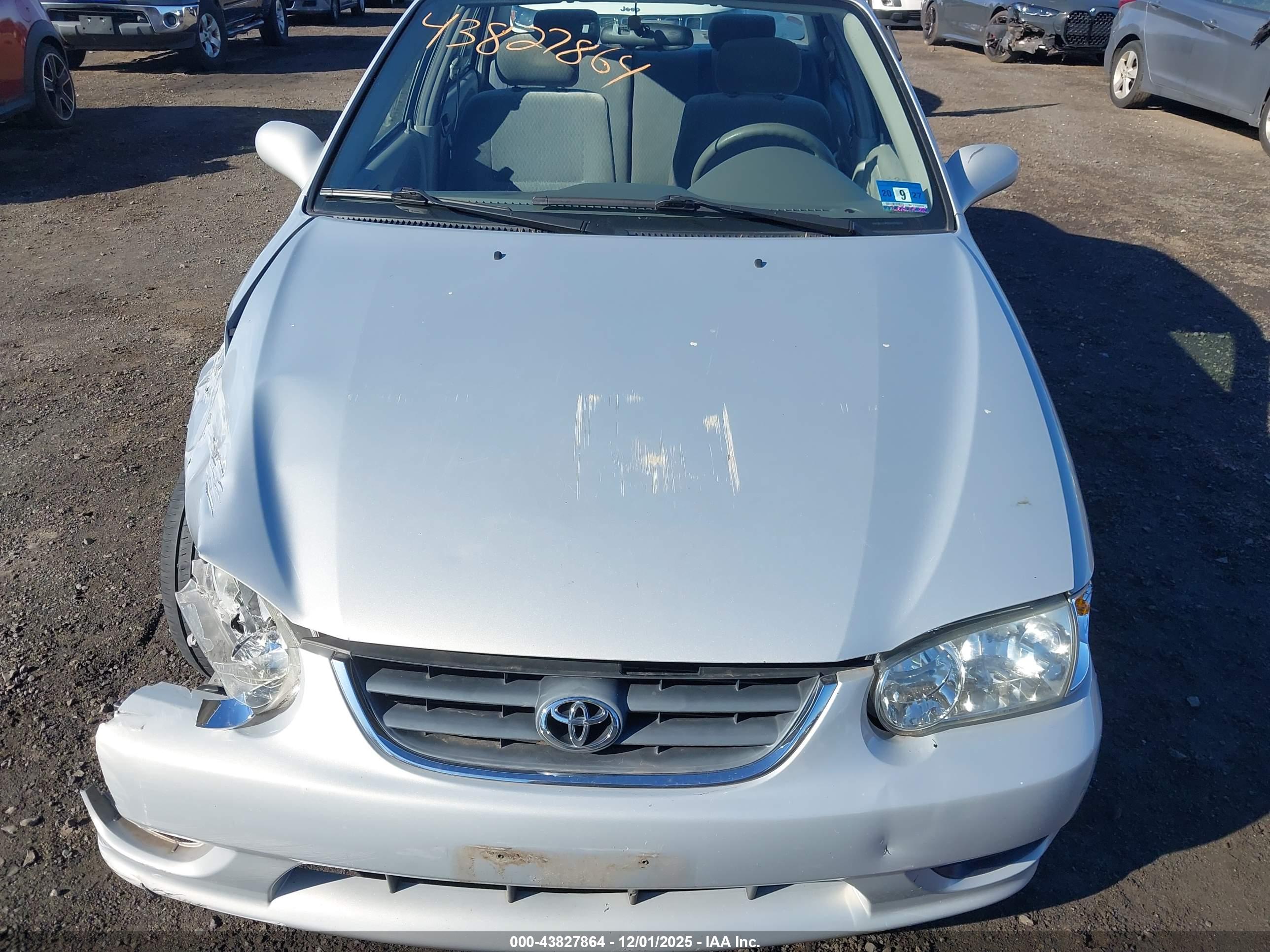 TOYOTA COROLLA image 10