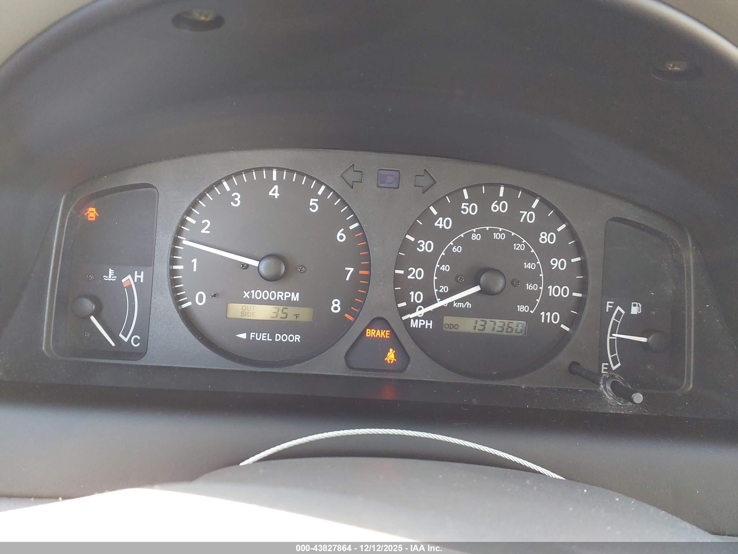 TOYOTA COROLLA image 7