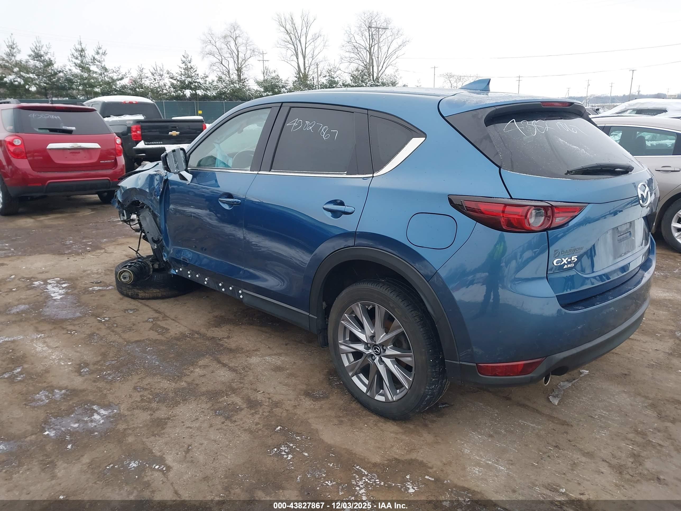 MAZDA CX-5 image 3