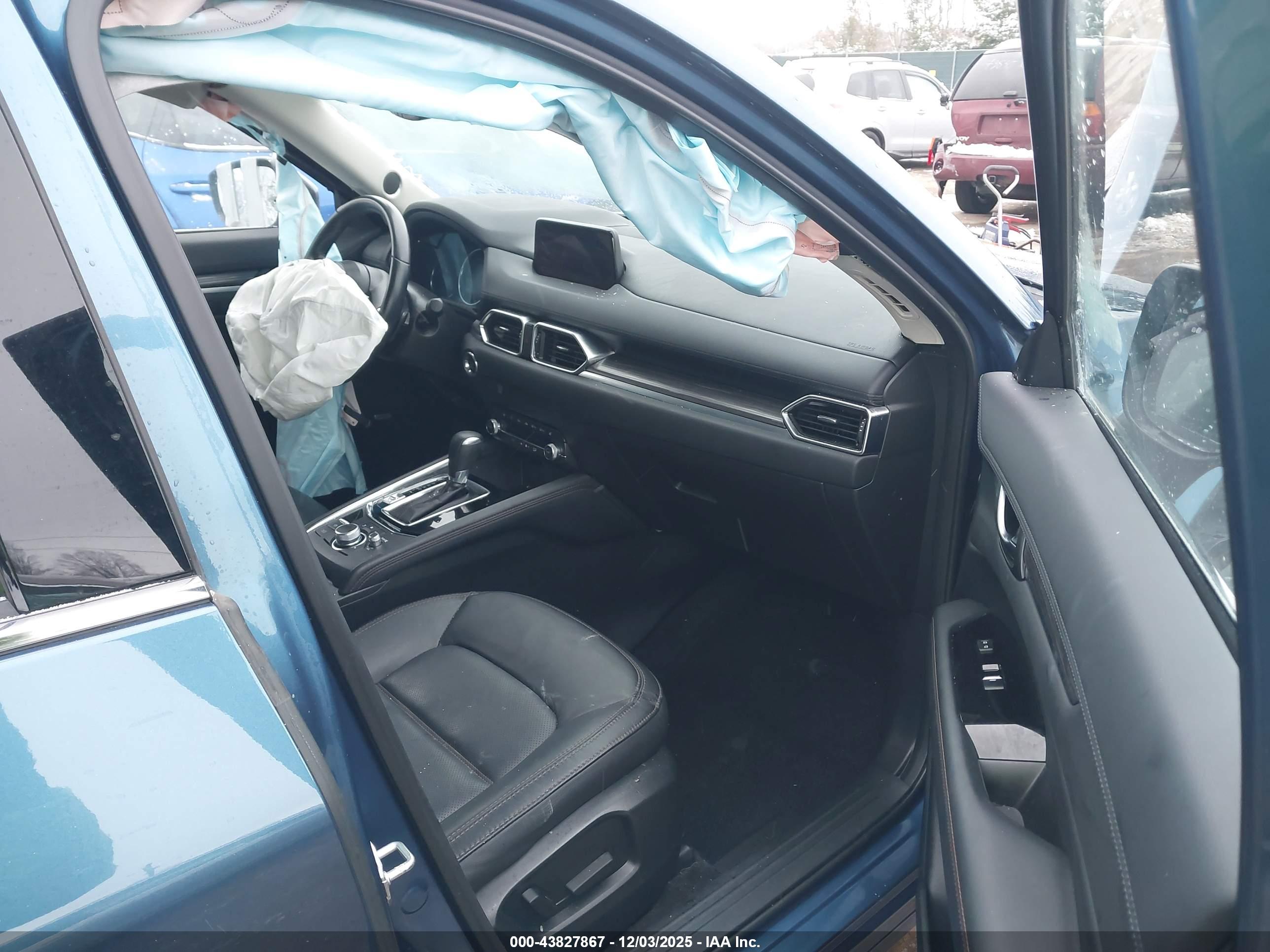MAZDA CX-5 image 5