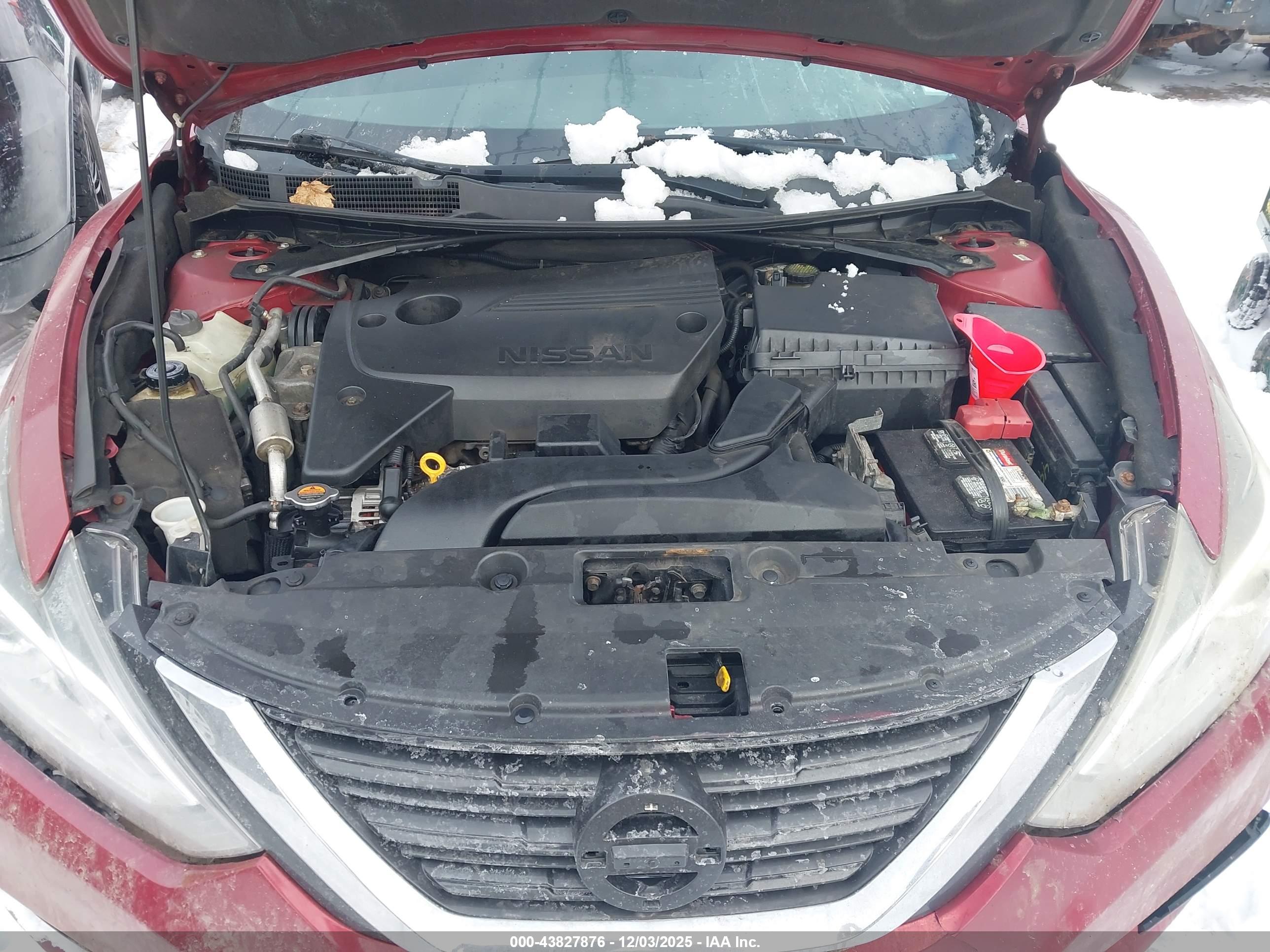 NISSAN ALTIMA image 10