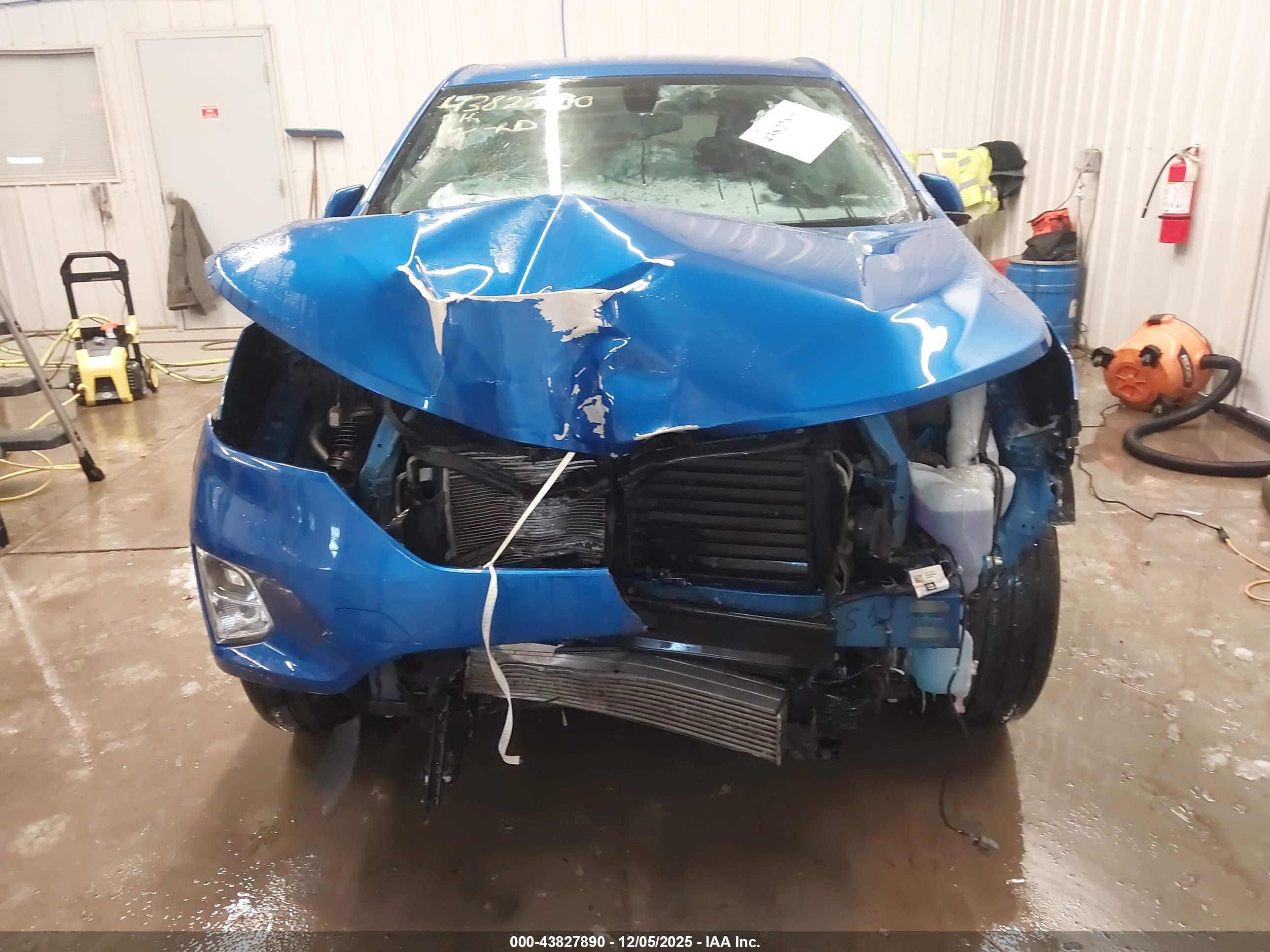 CHEVROLET EQUINOX image 6