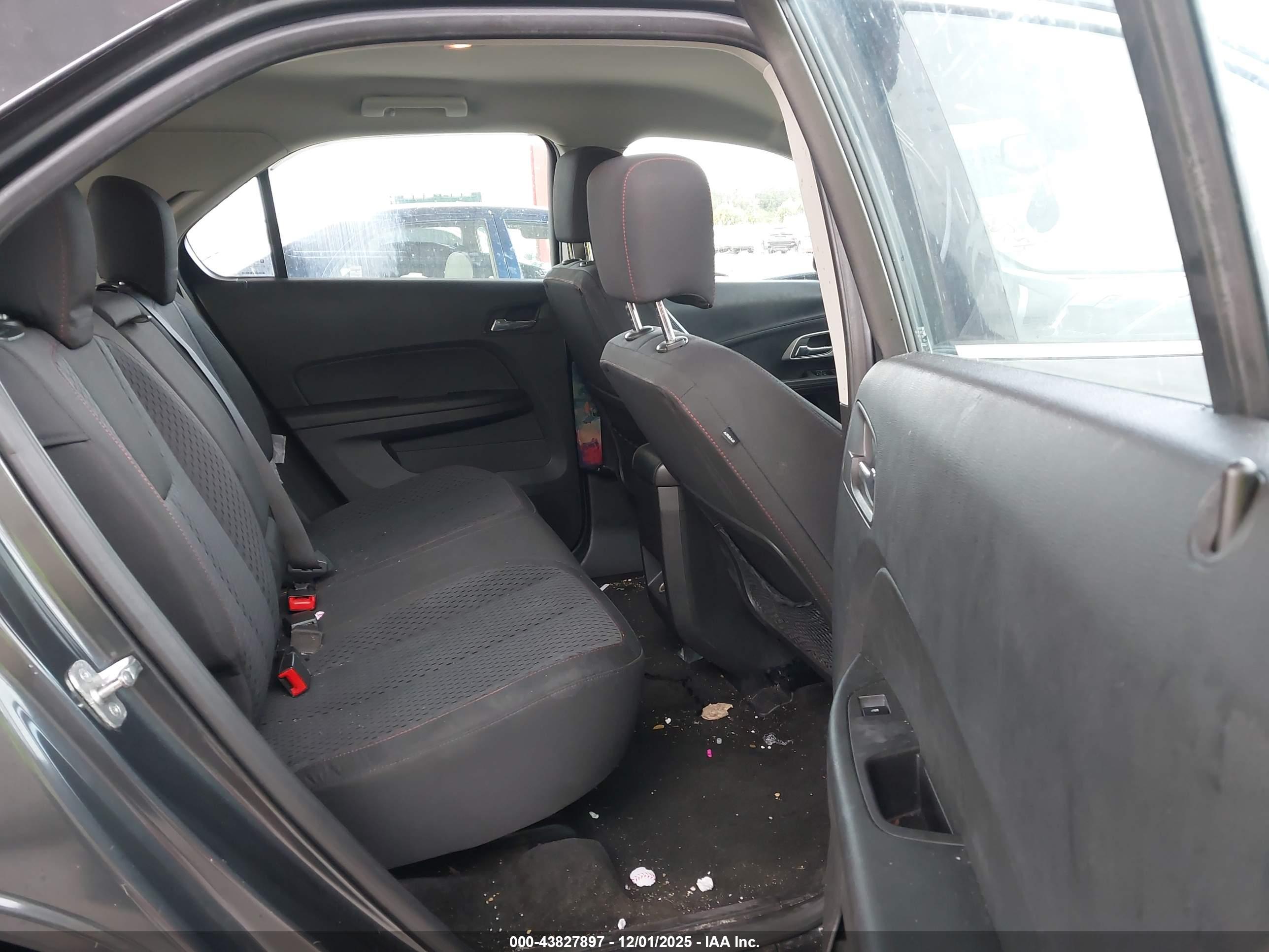 CHEVROLET EQUINOX image 8
