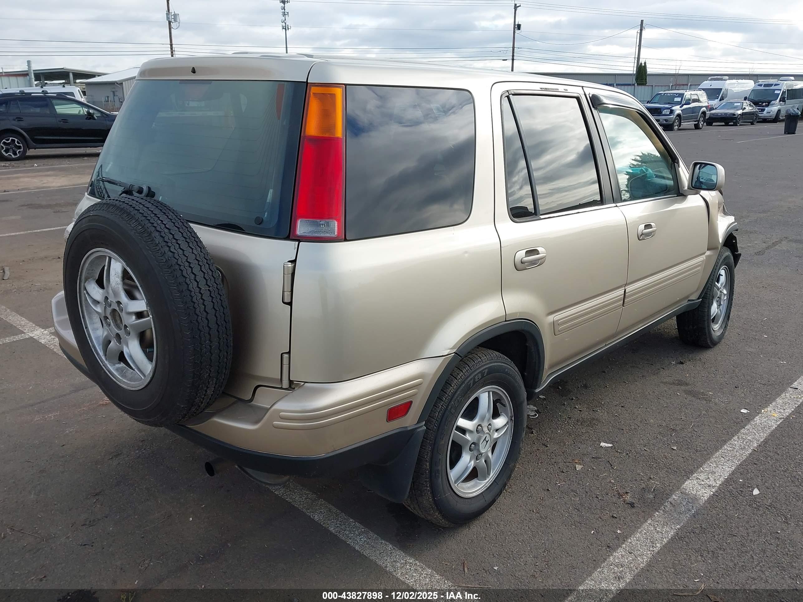 HONDA CR-V image 4