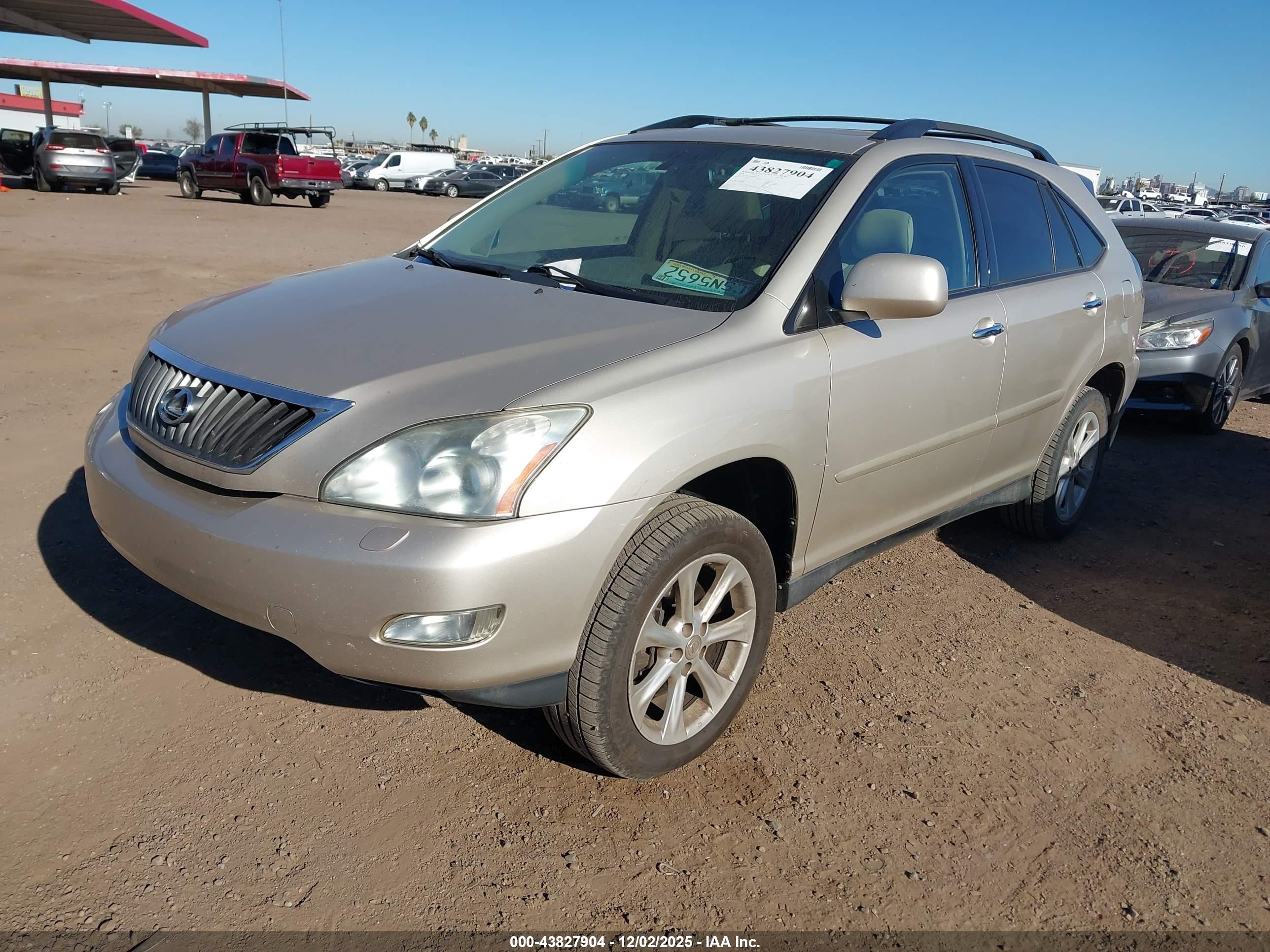 LEXUS RX image 2