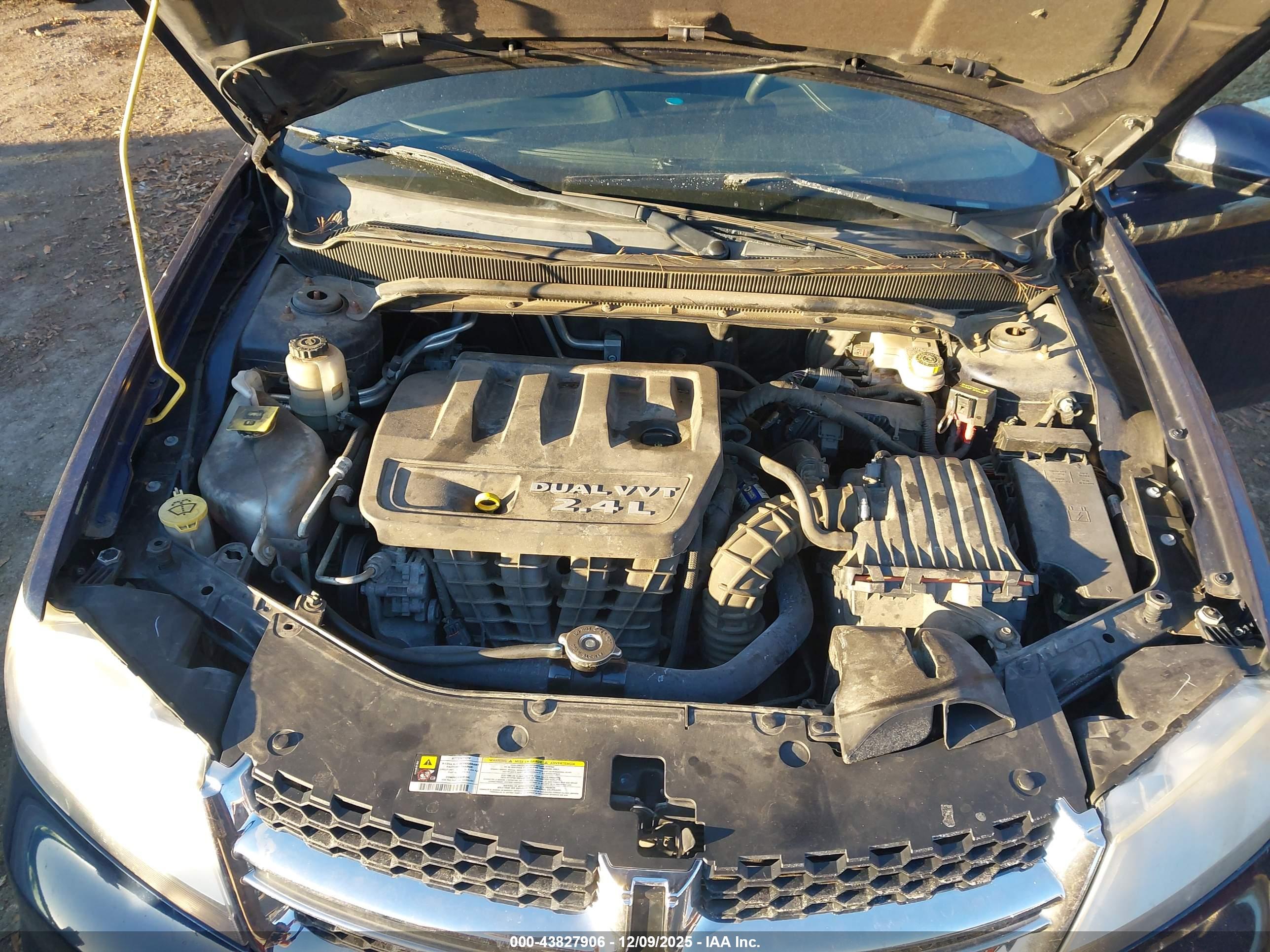 DODGE AVENGER image 10