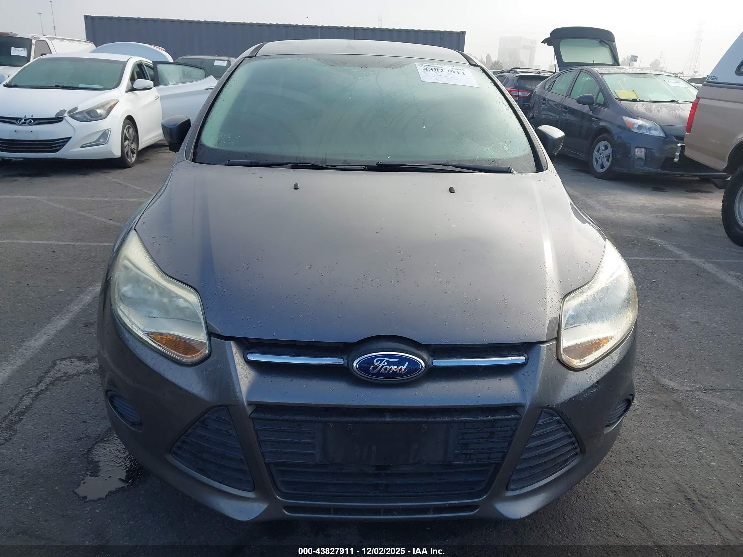 FORD FOCUS image 6