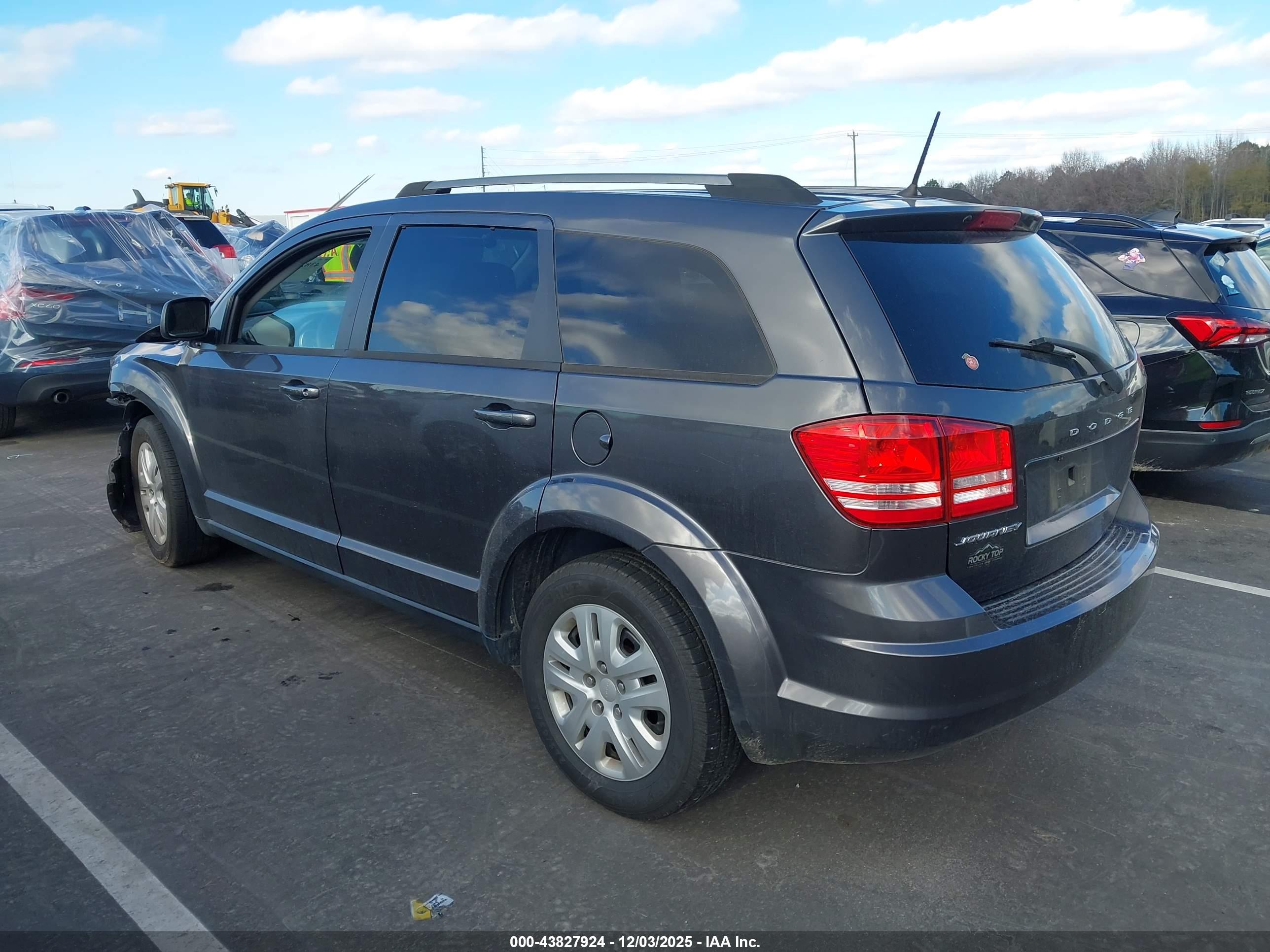 DODGE JOURNEY image 3