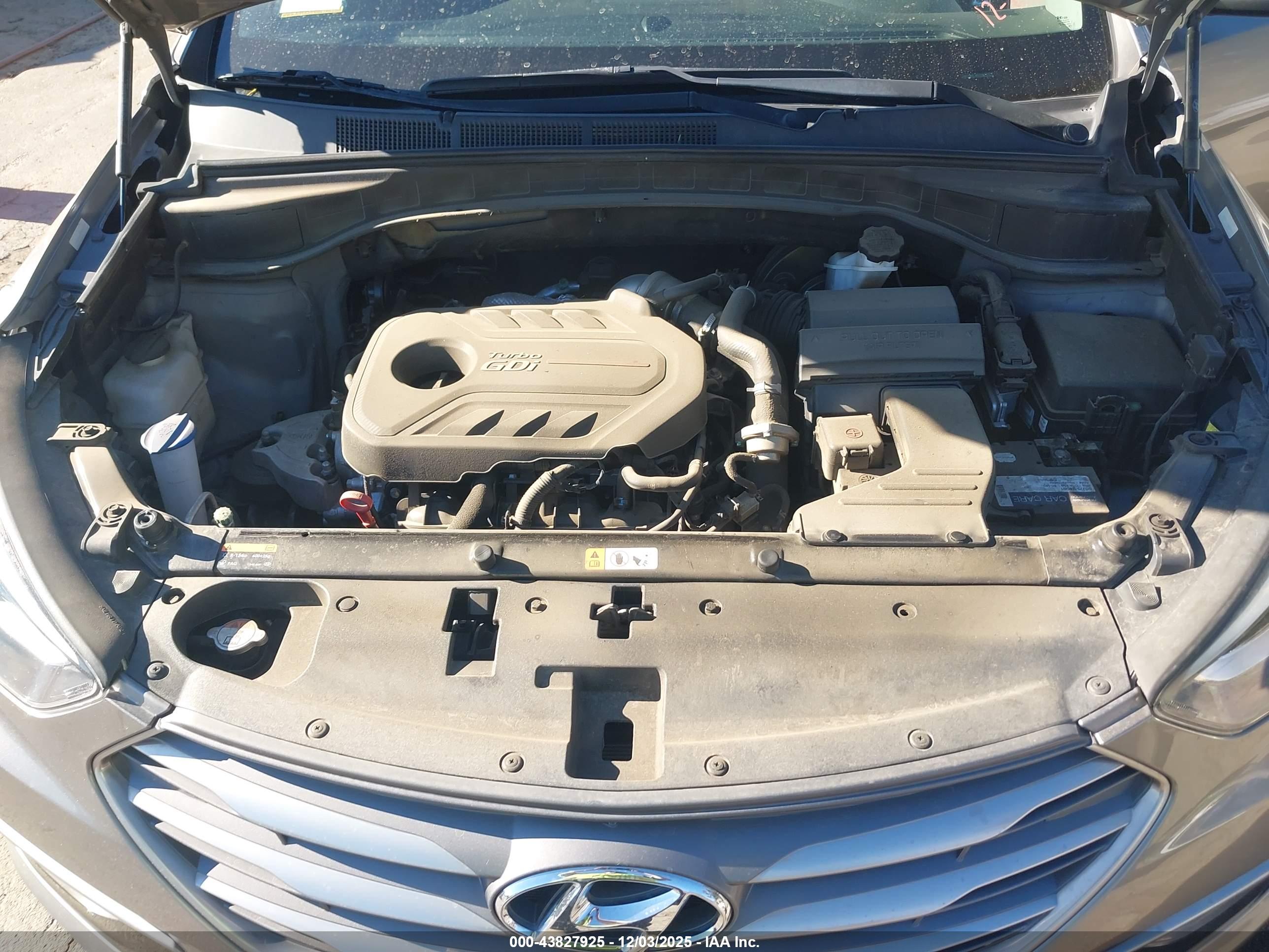 HYUNDAI SANTA image 10