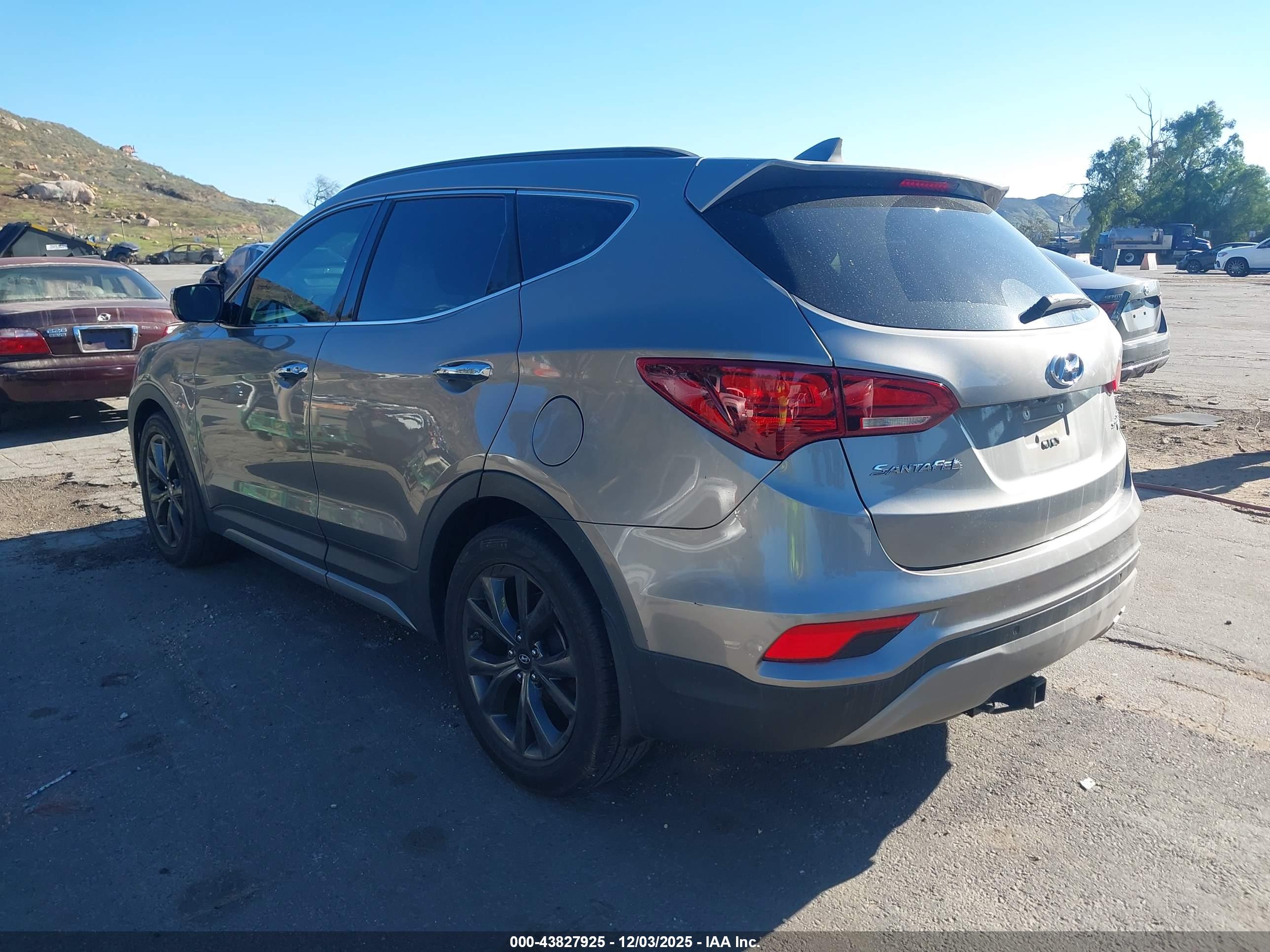 HYUNDAI SANTA image 3