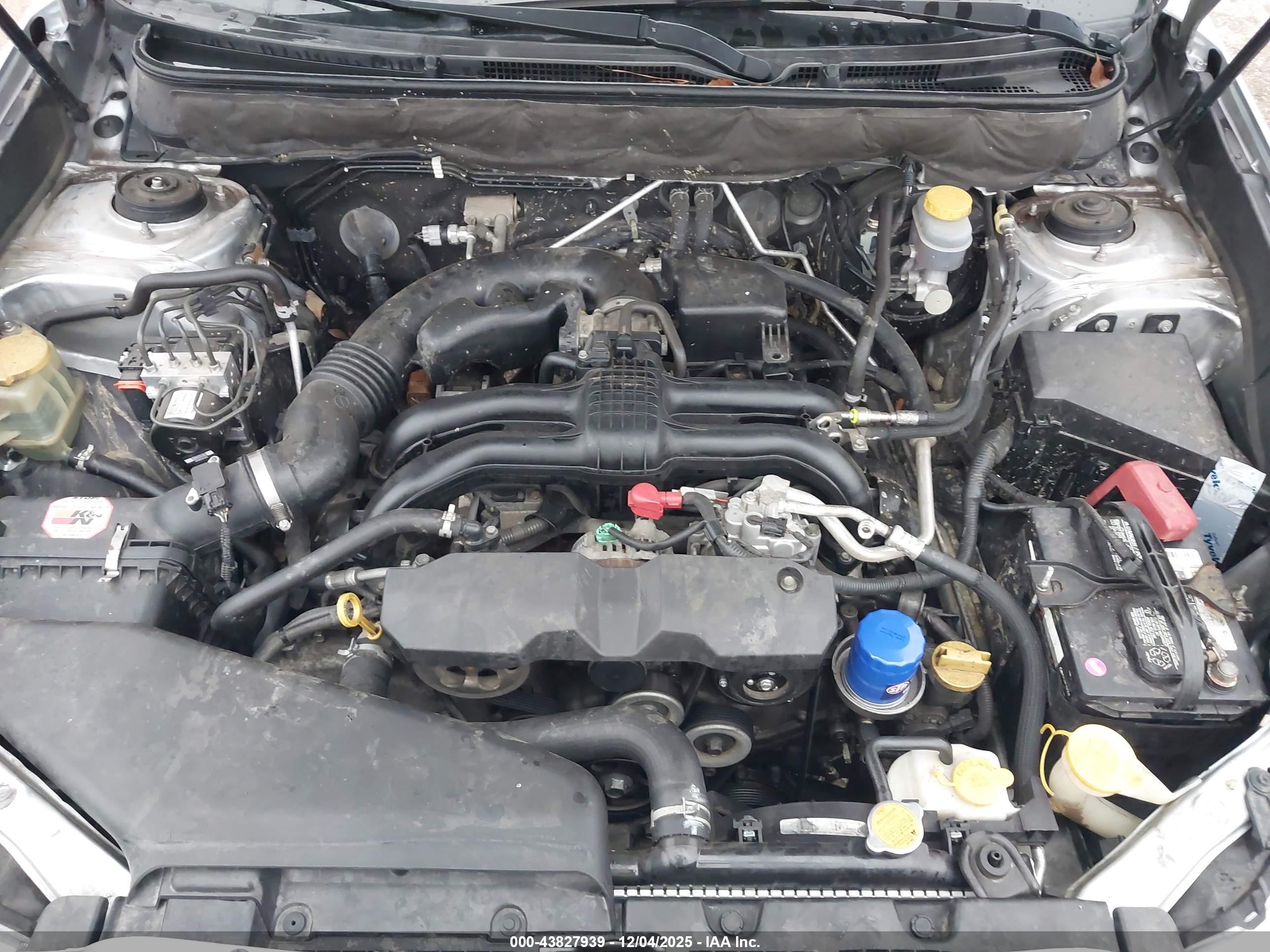 SUBARU OUTBACK image 10