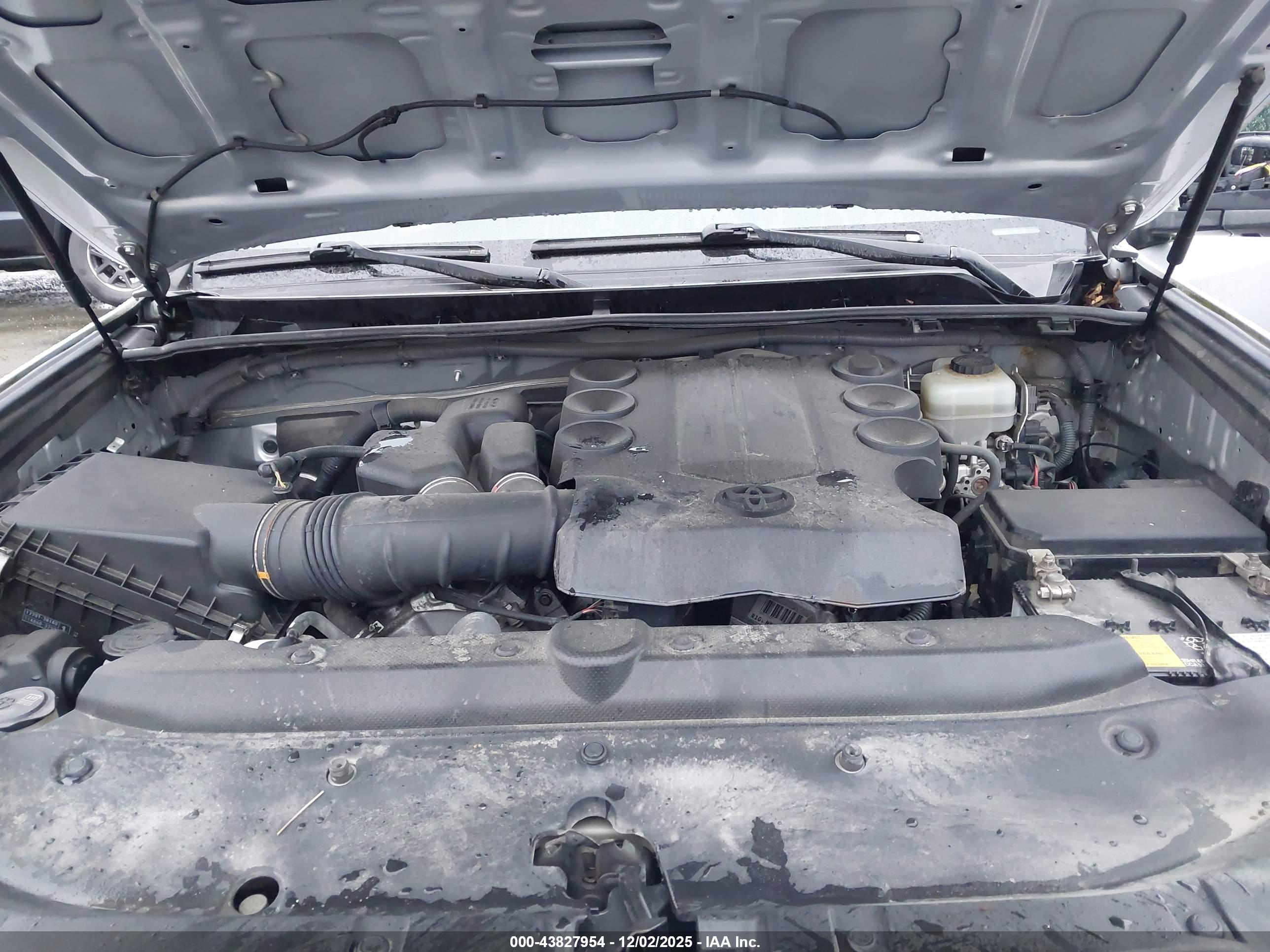 TOYOTA 4RUNNER image 10