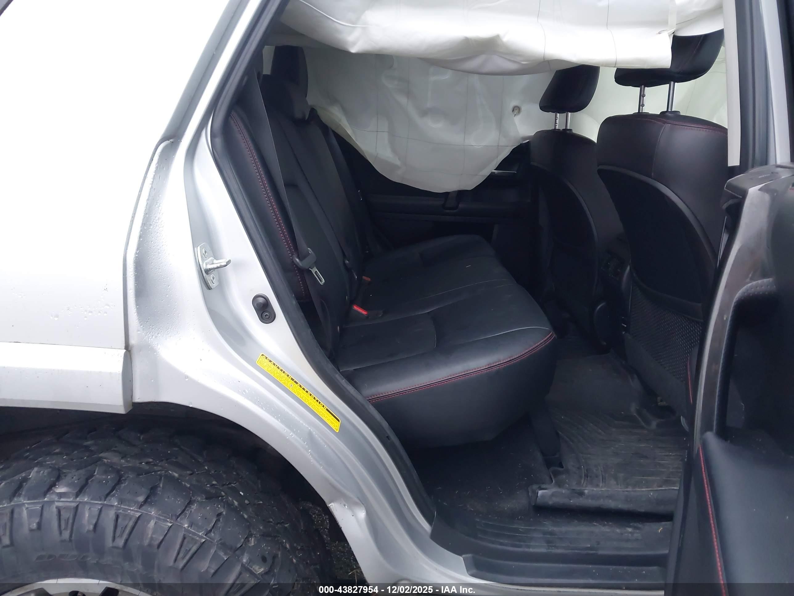 TOYOTA 4RUNNER image 8