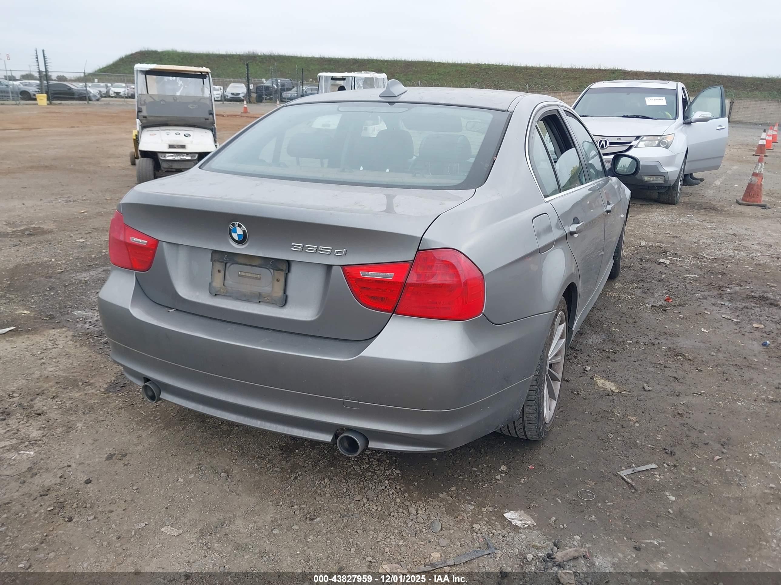 BMW 335D image 4