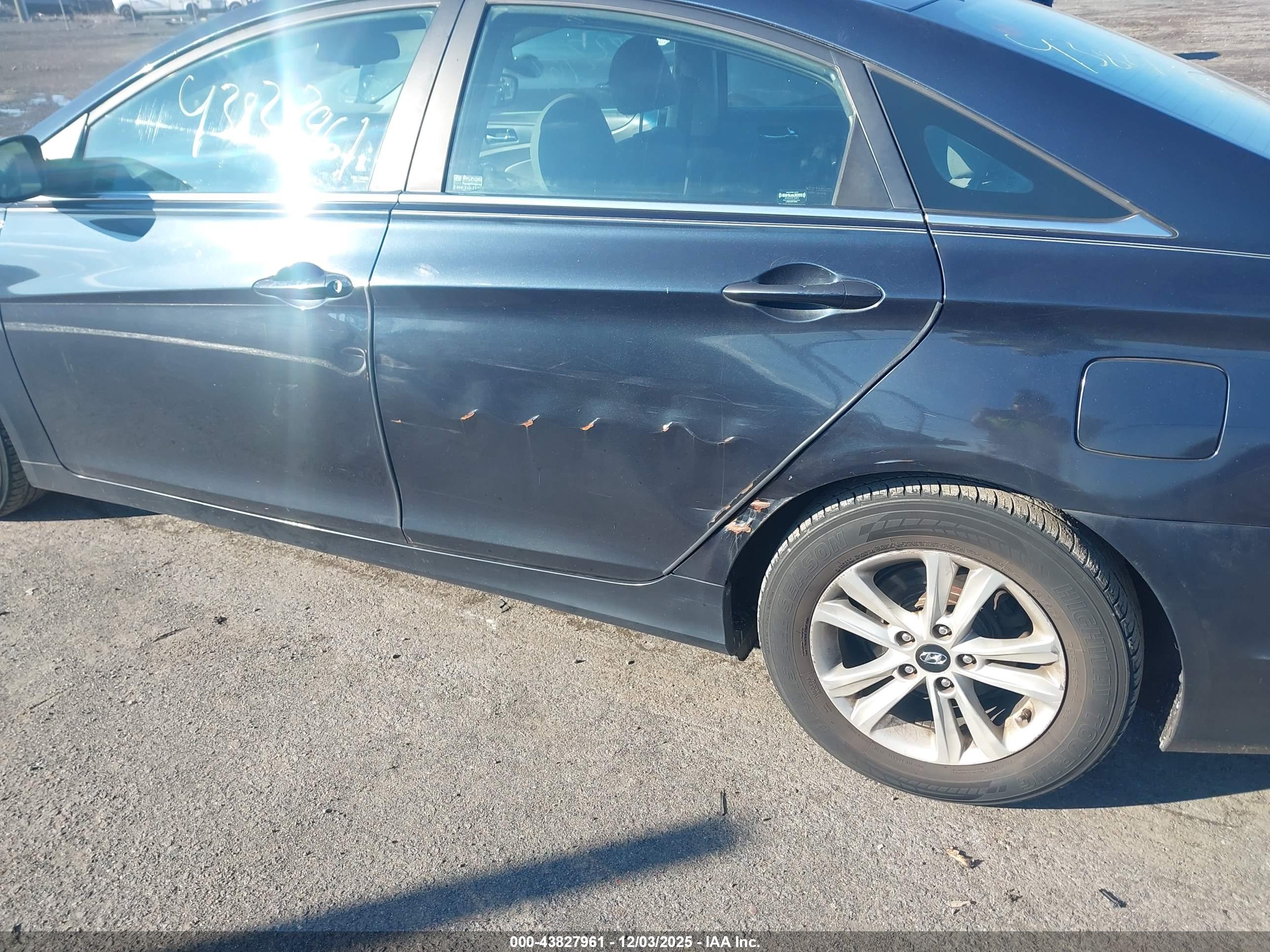 HYUNDAI SONATA image 6