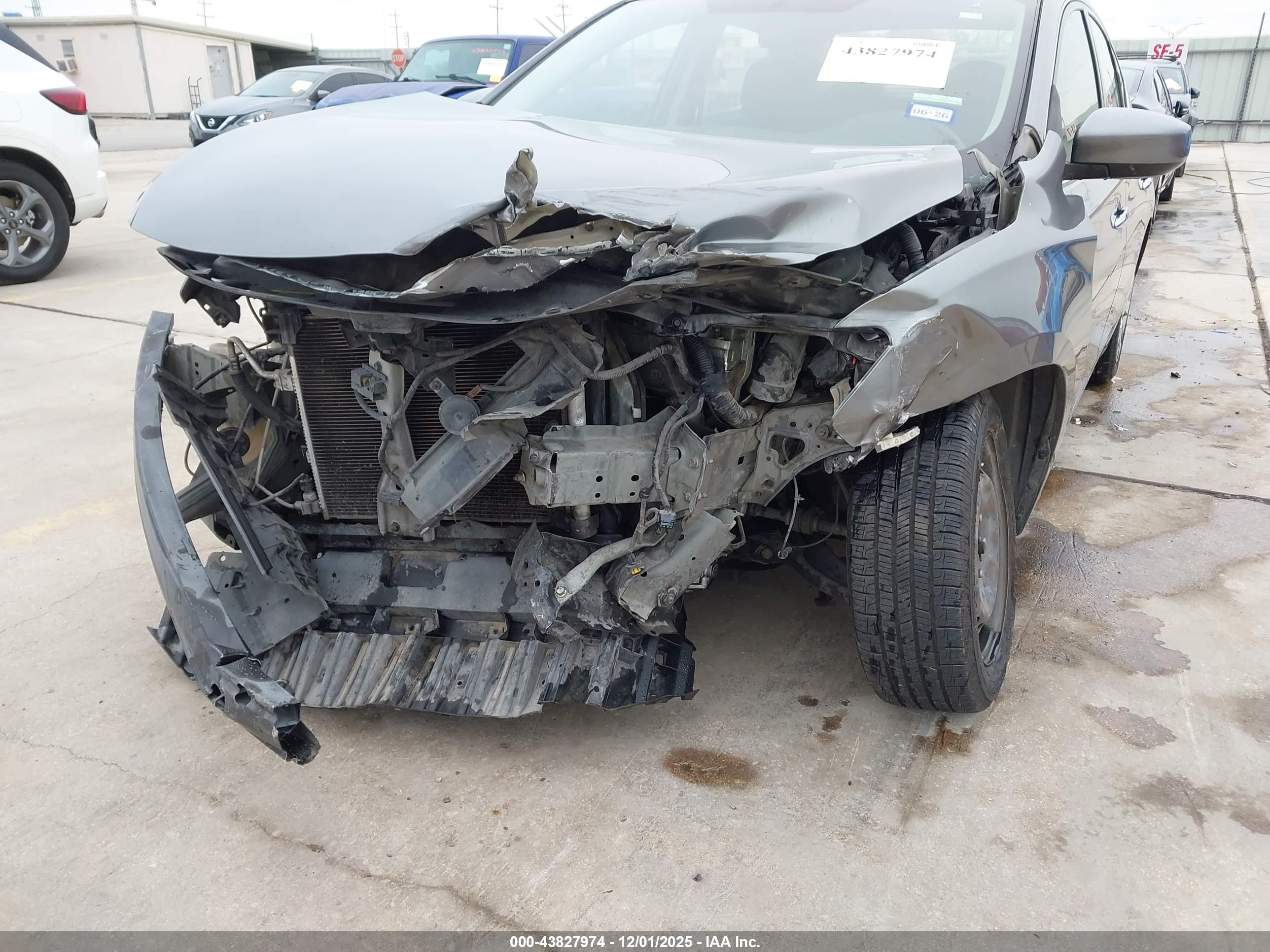 NISSAN SENTRA image 6
