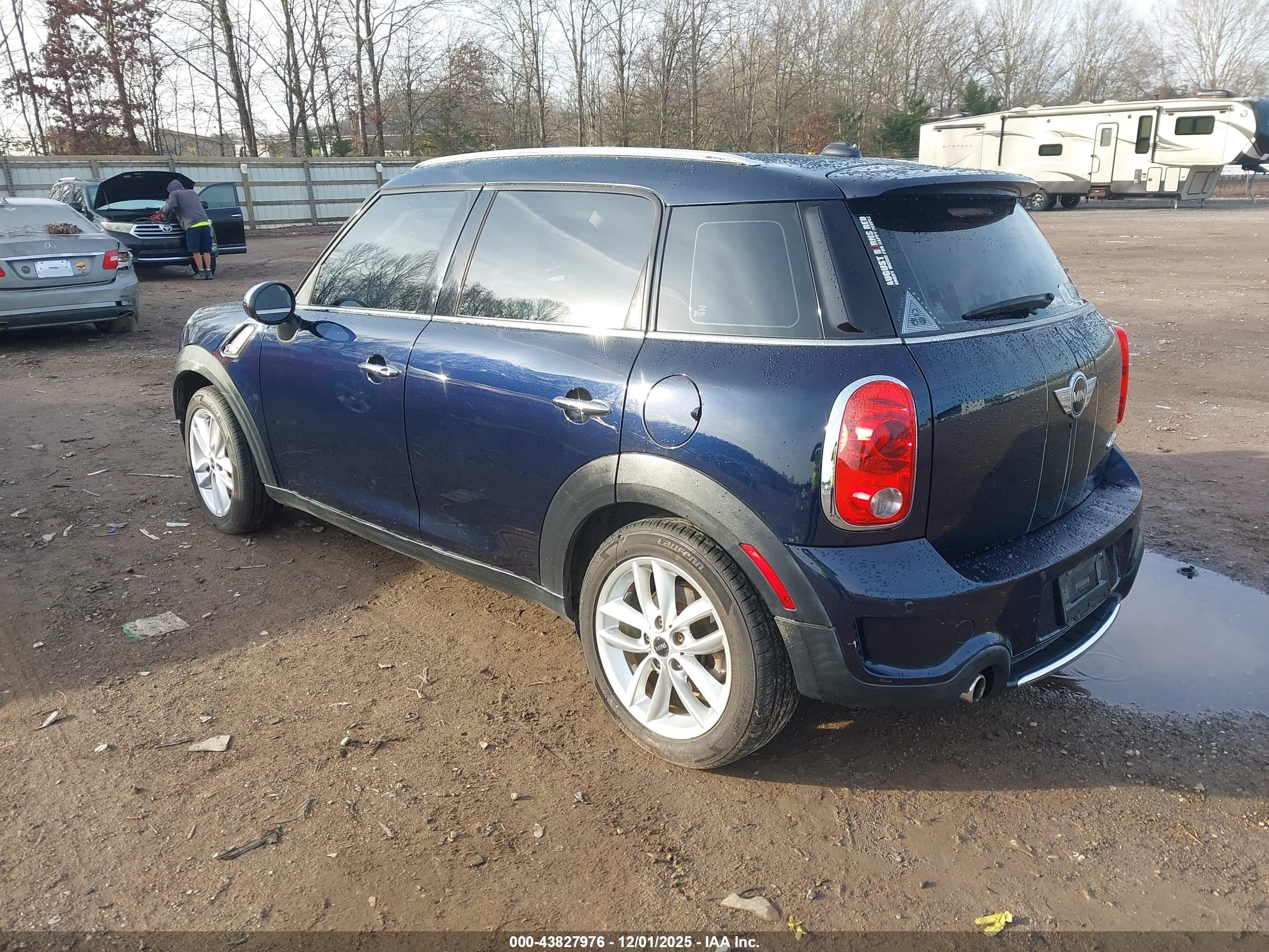 MINI COOPER image 3