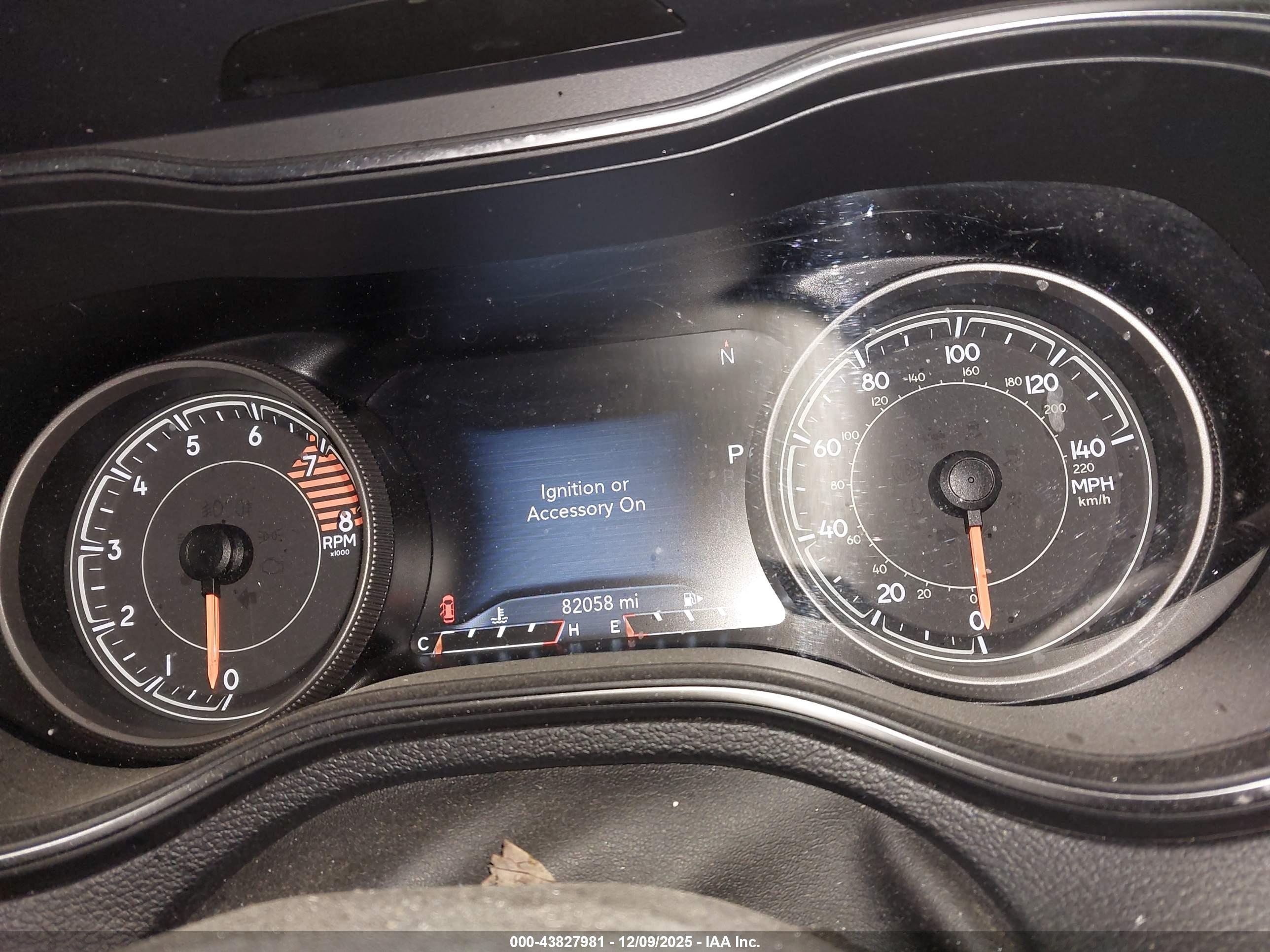 JEEP CHEROKEE image 7