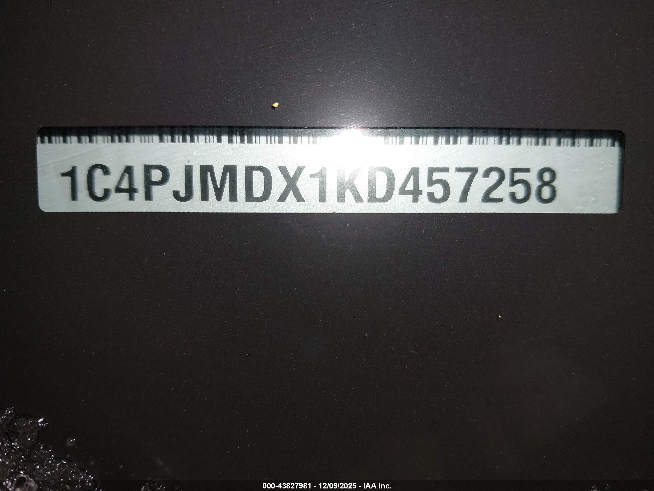 JEEP CHEROKEE image 9