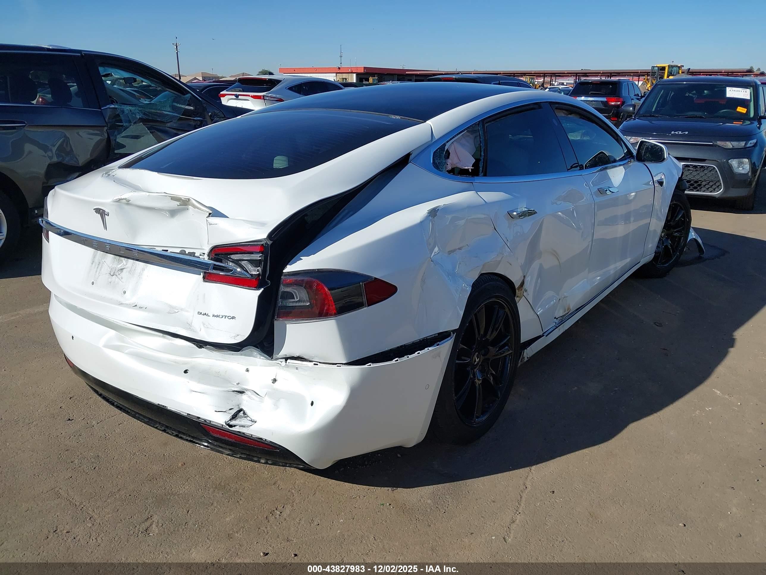 TESLA MODEL image 4