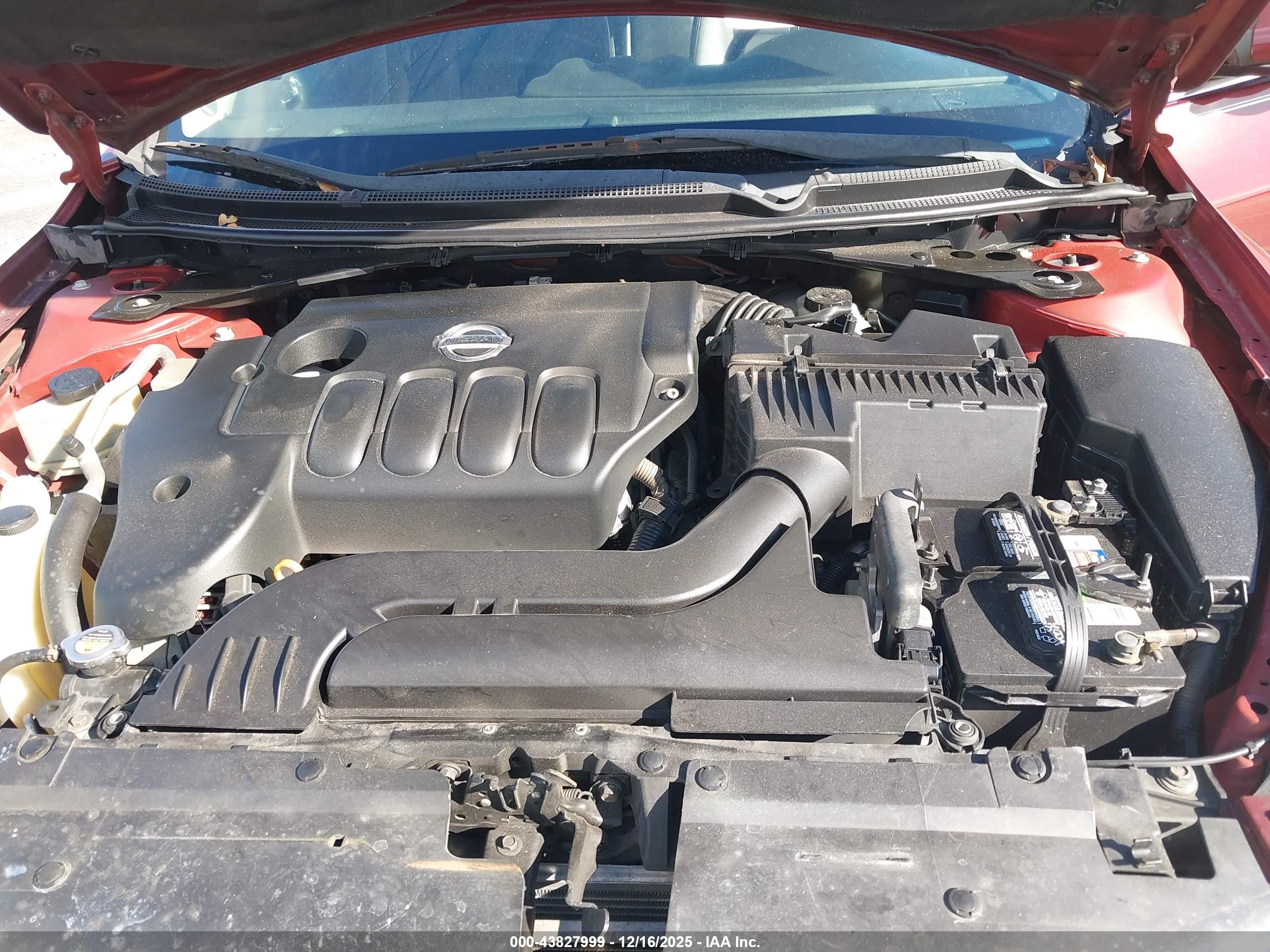 NISSAN ALTIMA image 10
