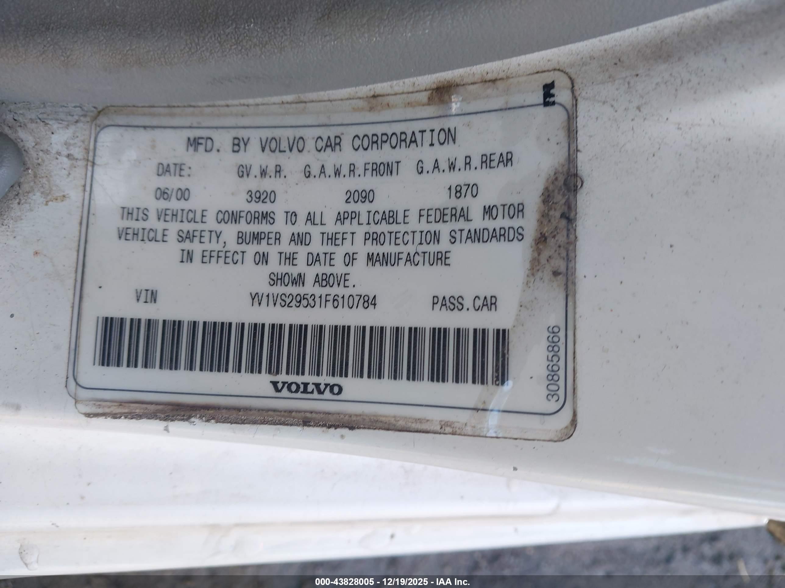 VOLVO S40 image 9