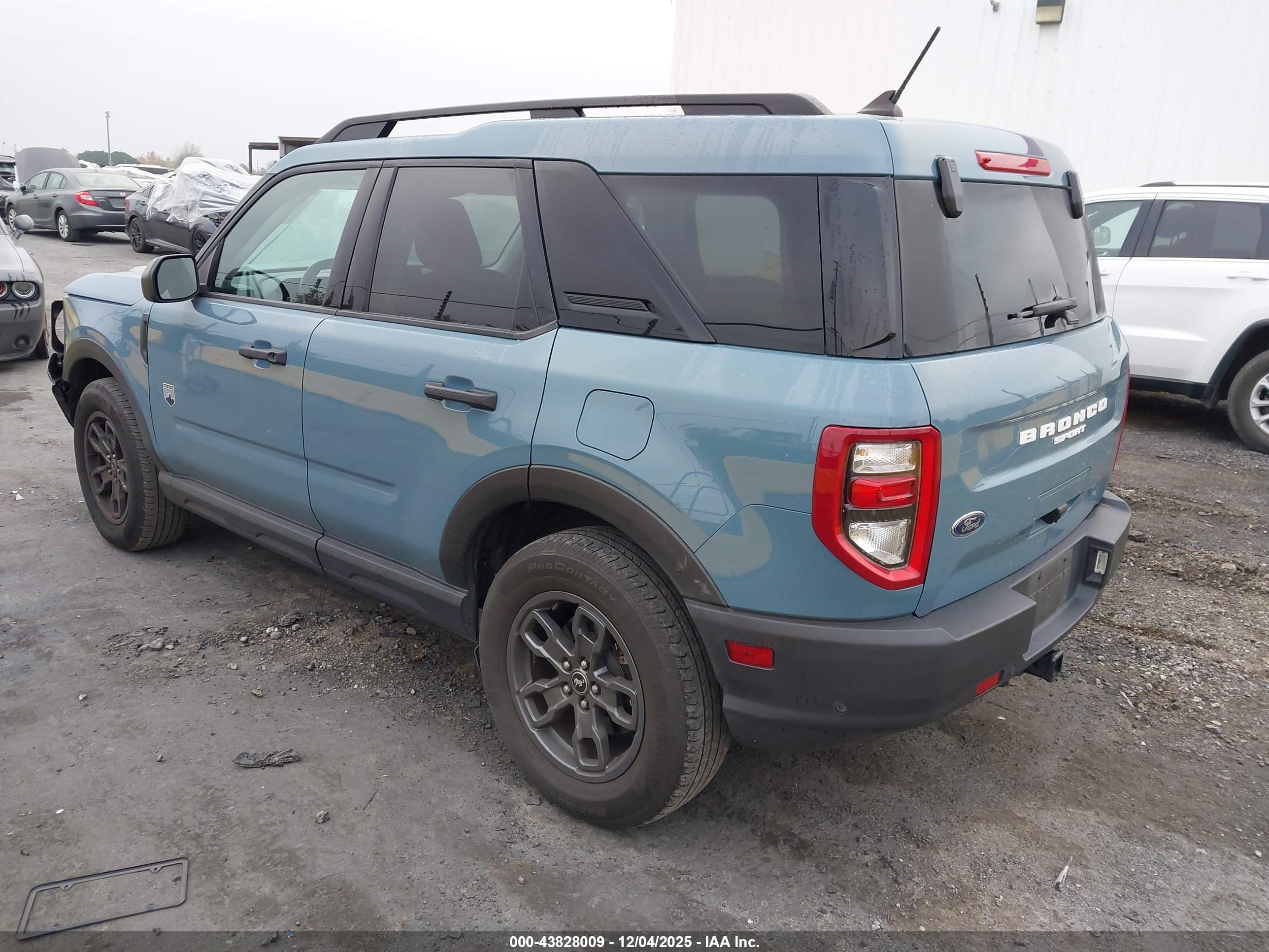 FORD BRONCO image 3