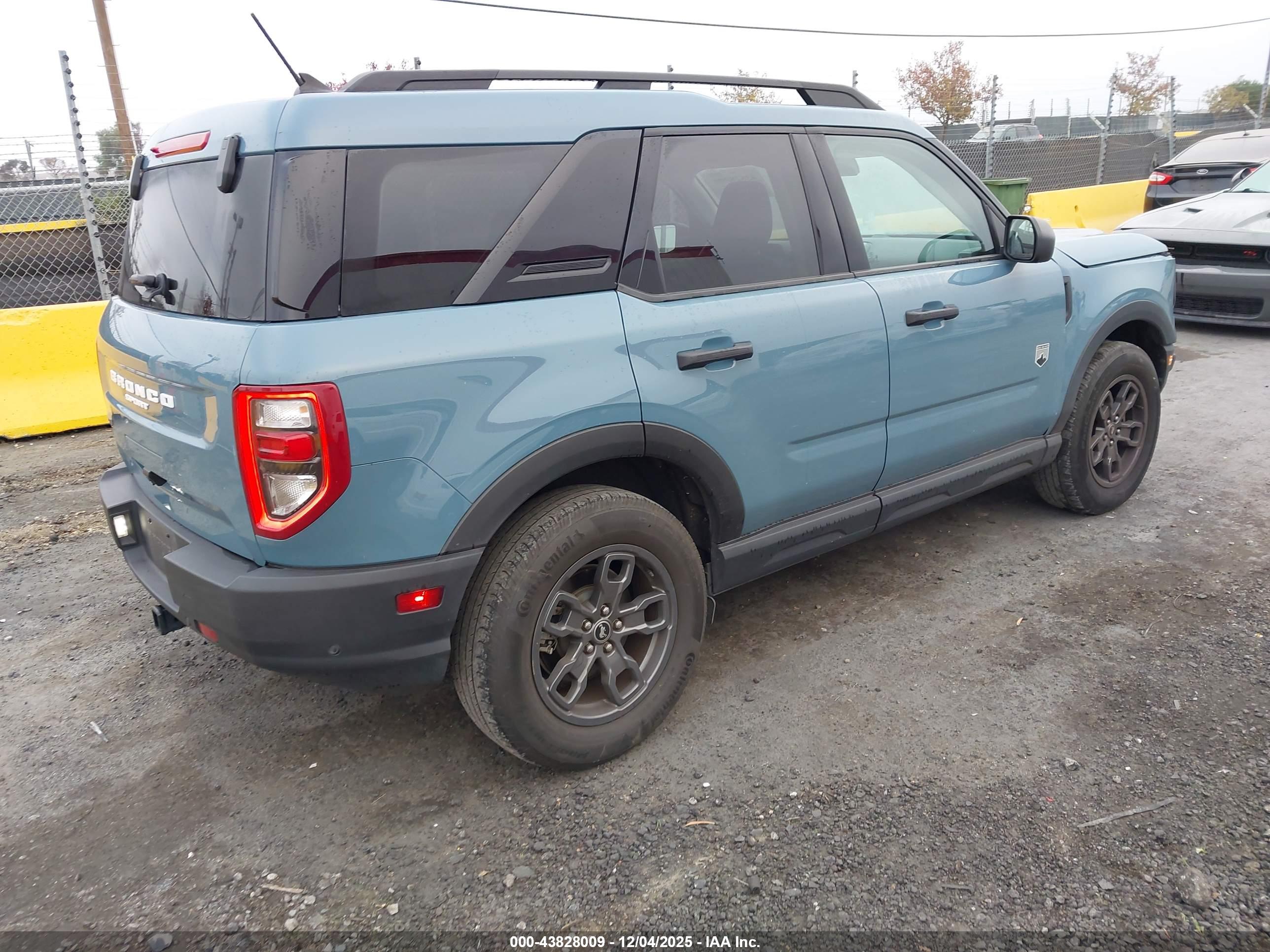 FORD BRONCO image 4