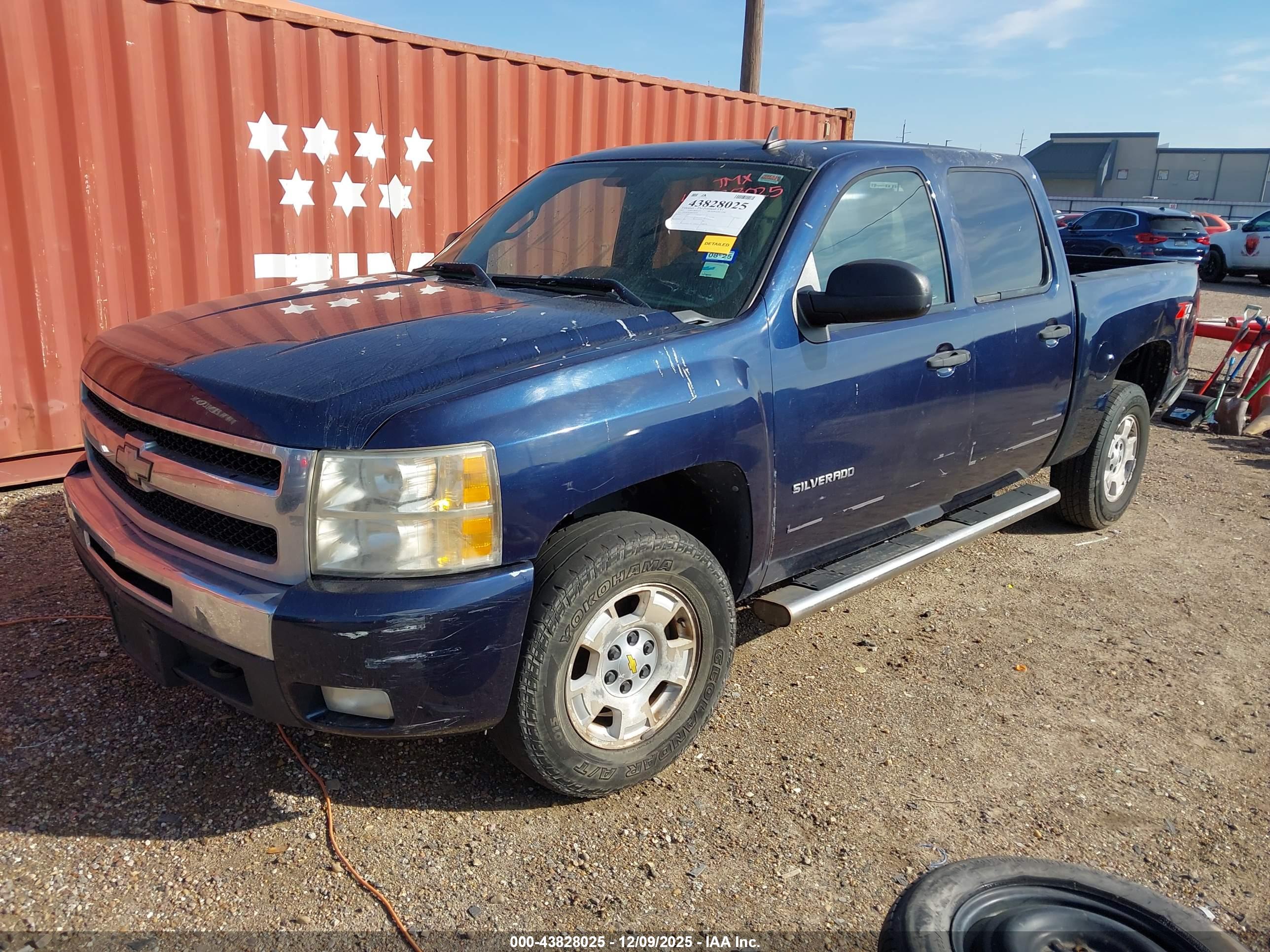 CHEVROLET SILVERADO image 2